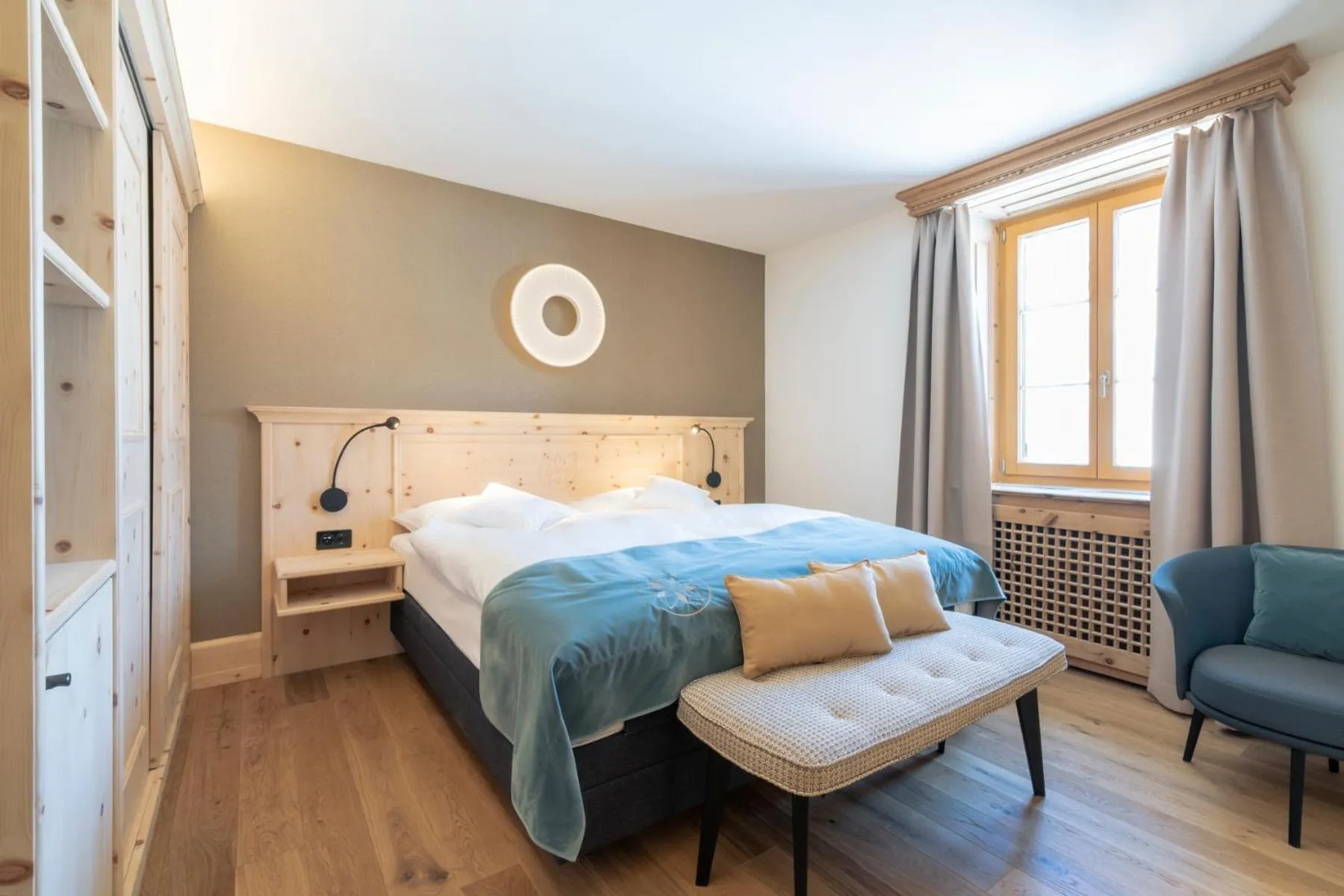 Bed in Parkhotel Margna Superior