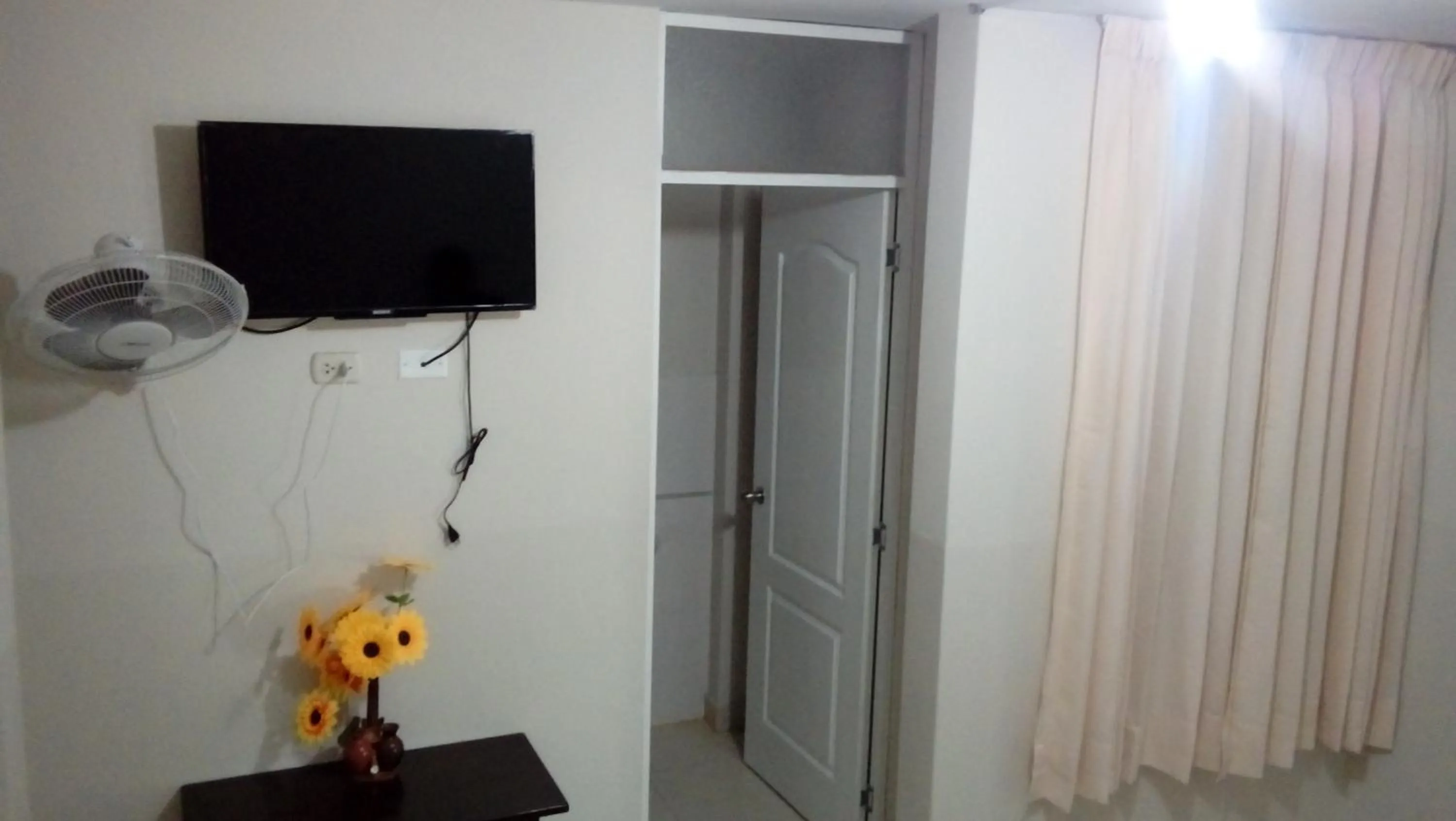 Hospedaje Residencial Los Fresnos - Miraflores Piura