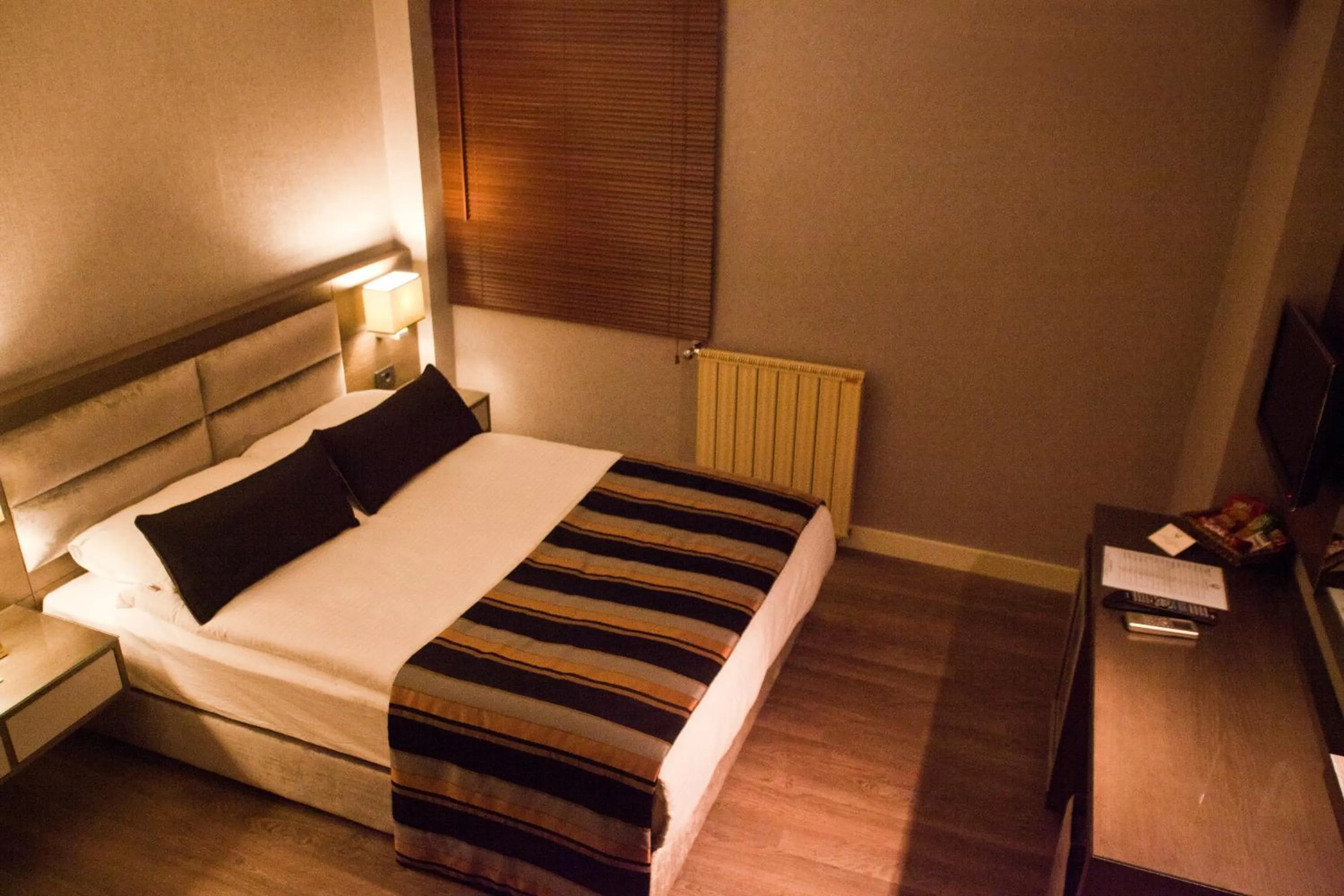 Bed in The New Hotel Zeybek