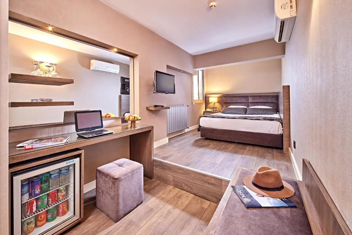 Bed in The New Hotel Zeybek