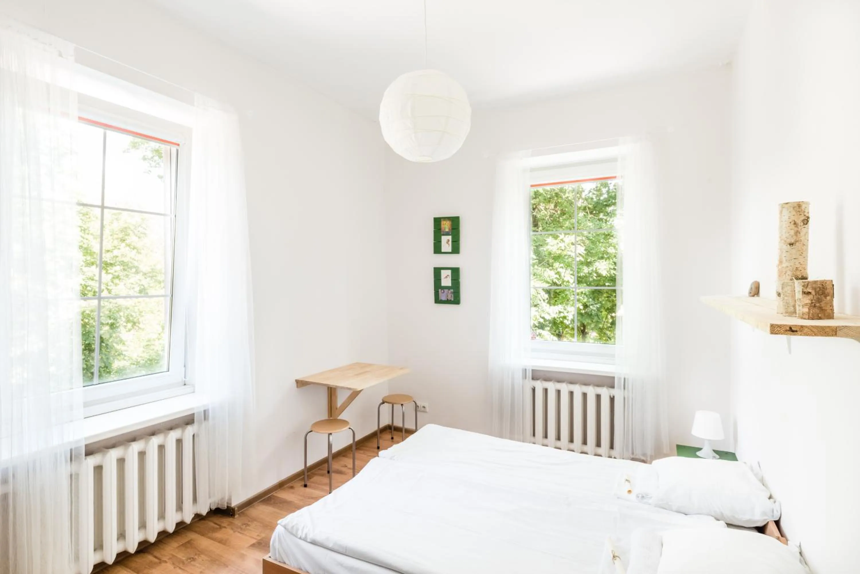 Bedroom, Bed in Downtown Forest Hostel & Camping