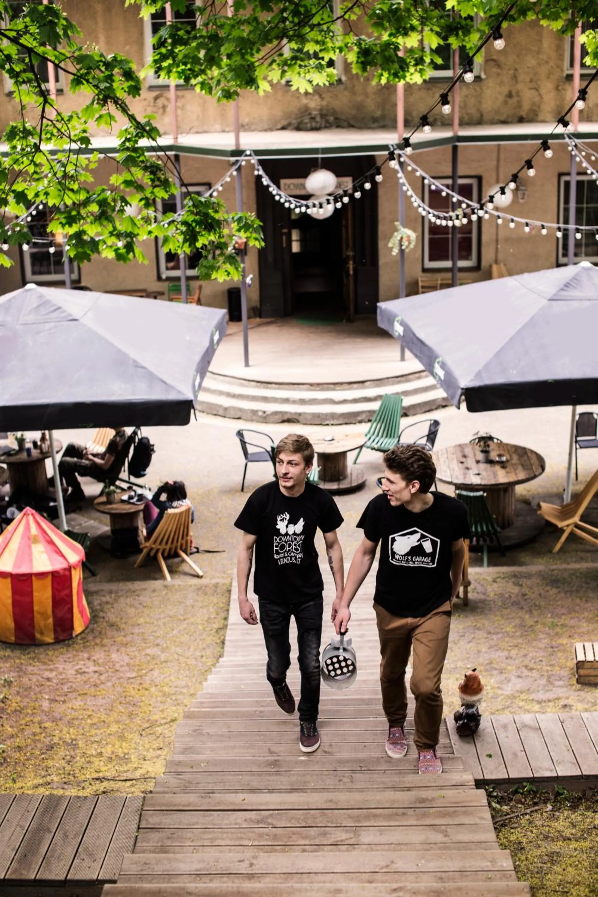 Patio in Downtown Forest Hostel & Camping