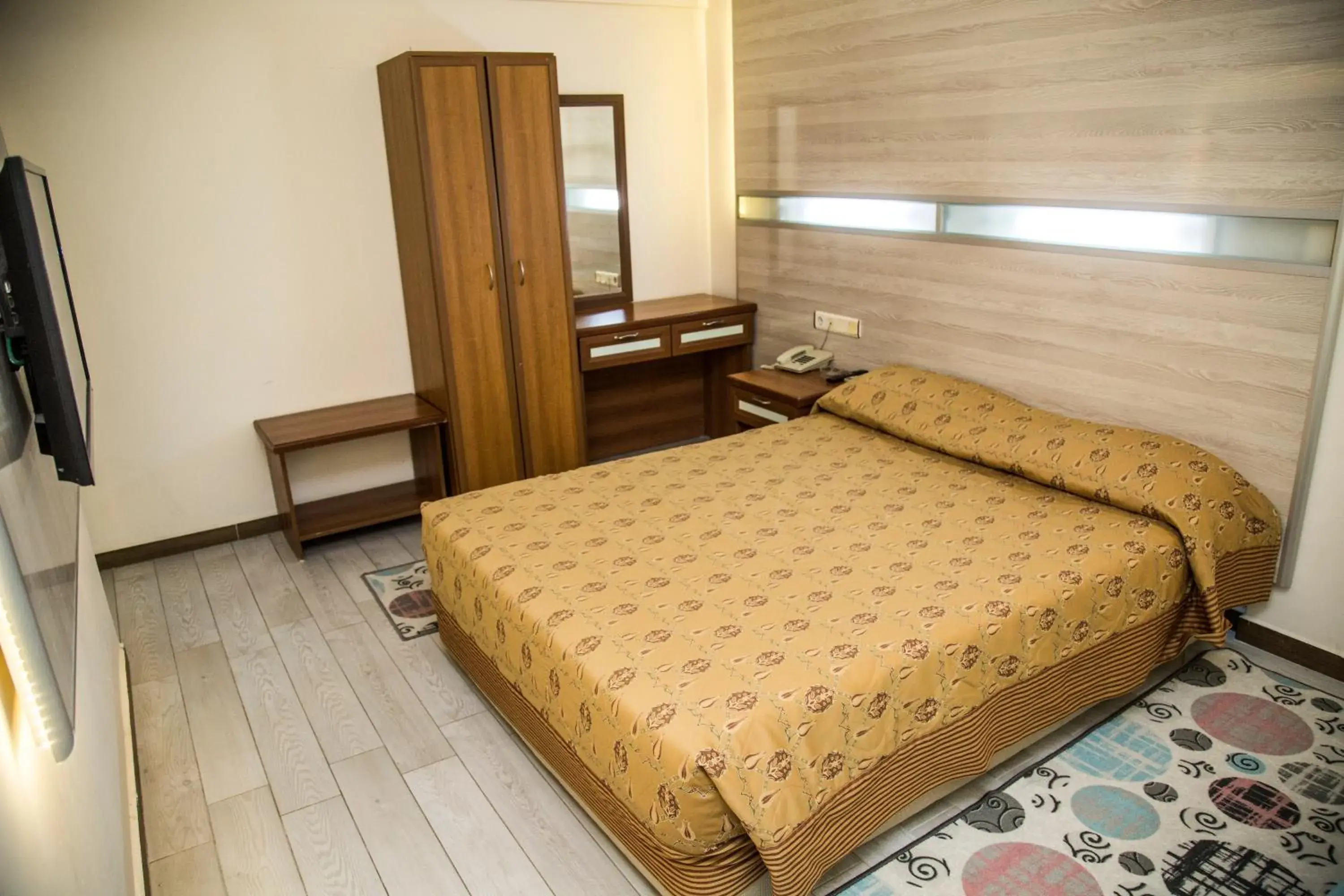 Photo of the whole room, Bed in Reis Thermal Otel Photo of the whole room, Bed in Reis Thermal Otel