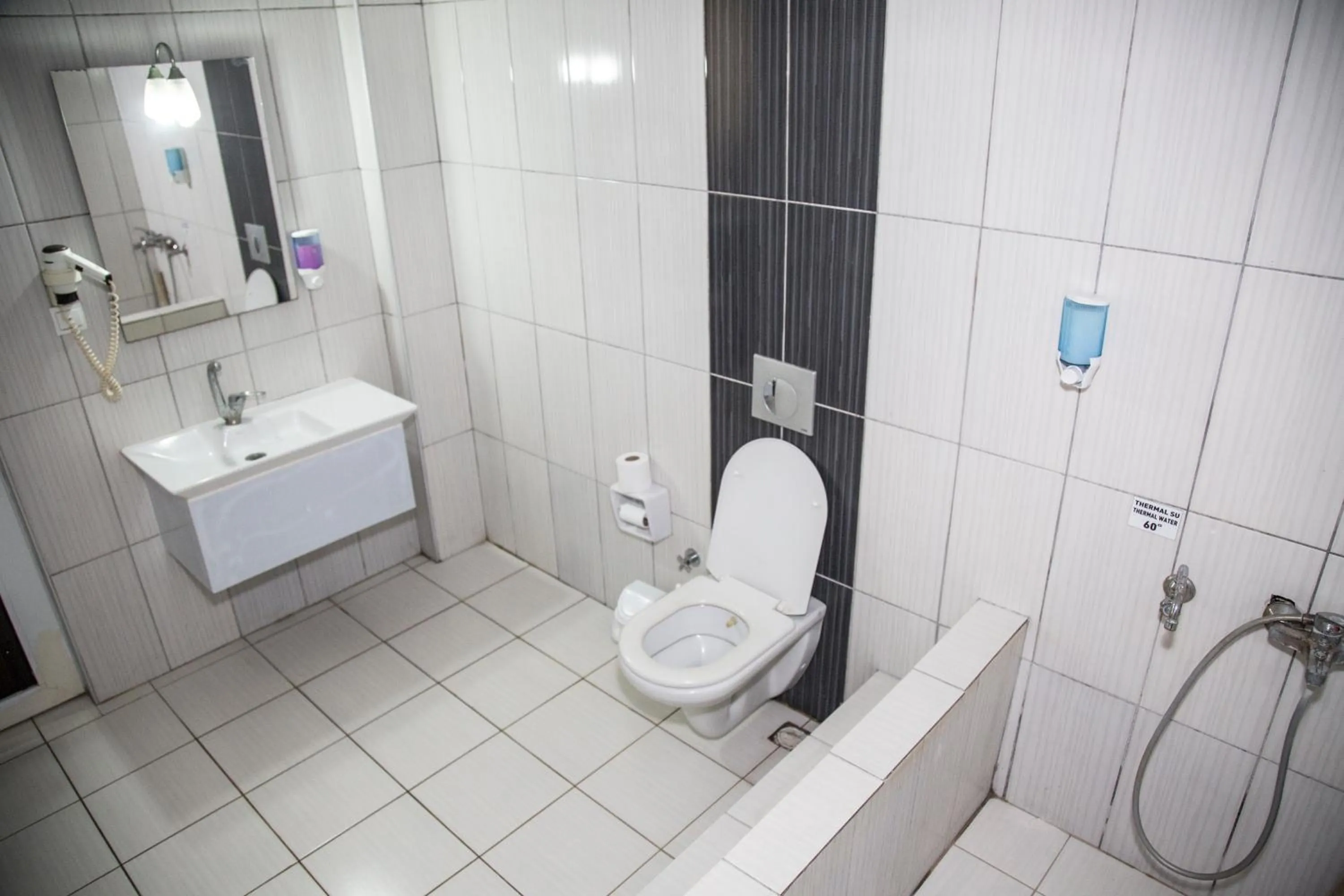 Bathroom in Reis Thermal Otel