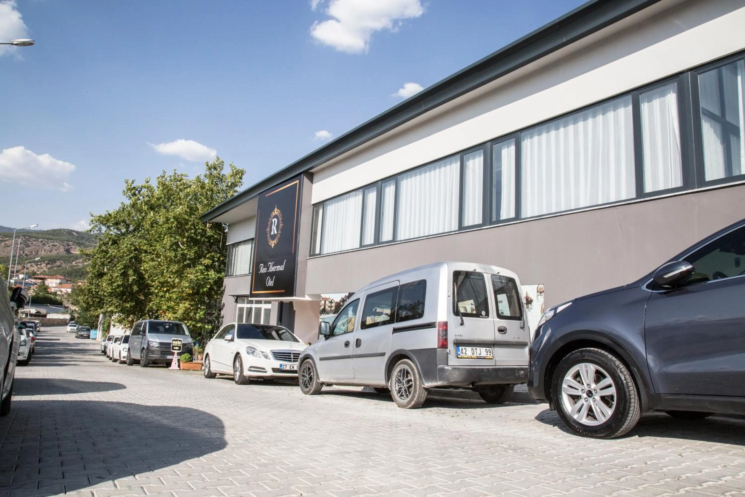 Facade/entrance in Reis Thermal Otel