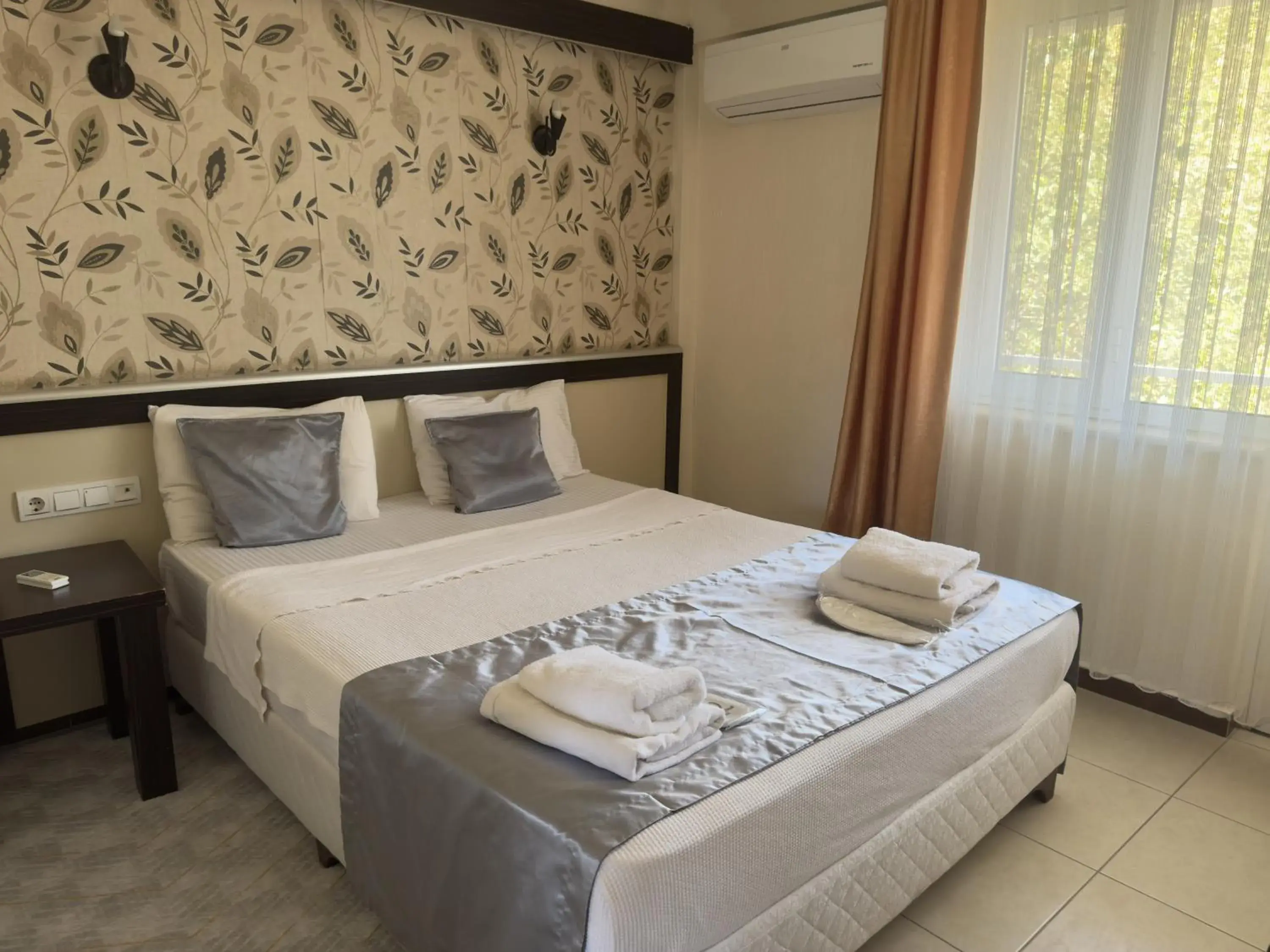 Bedroom, Bed in Reis Thermal Otel Bedroom, Bed in Reis Thermal Otel