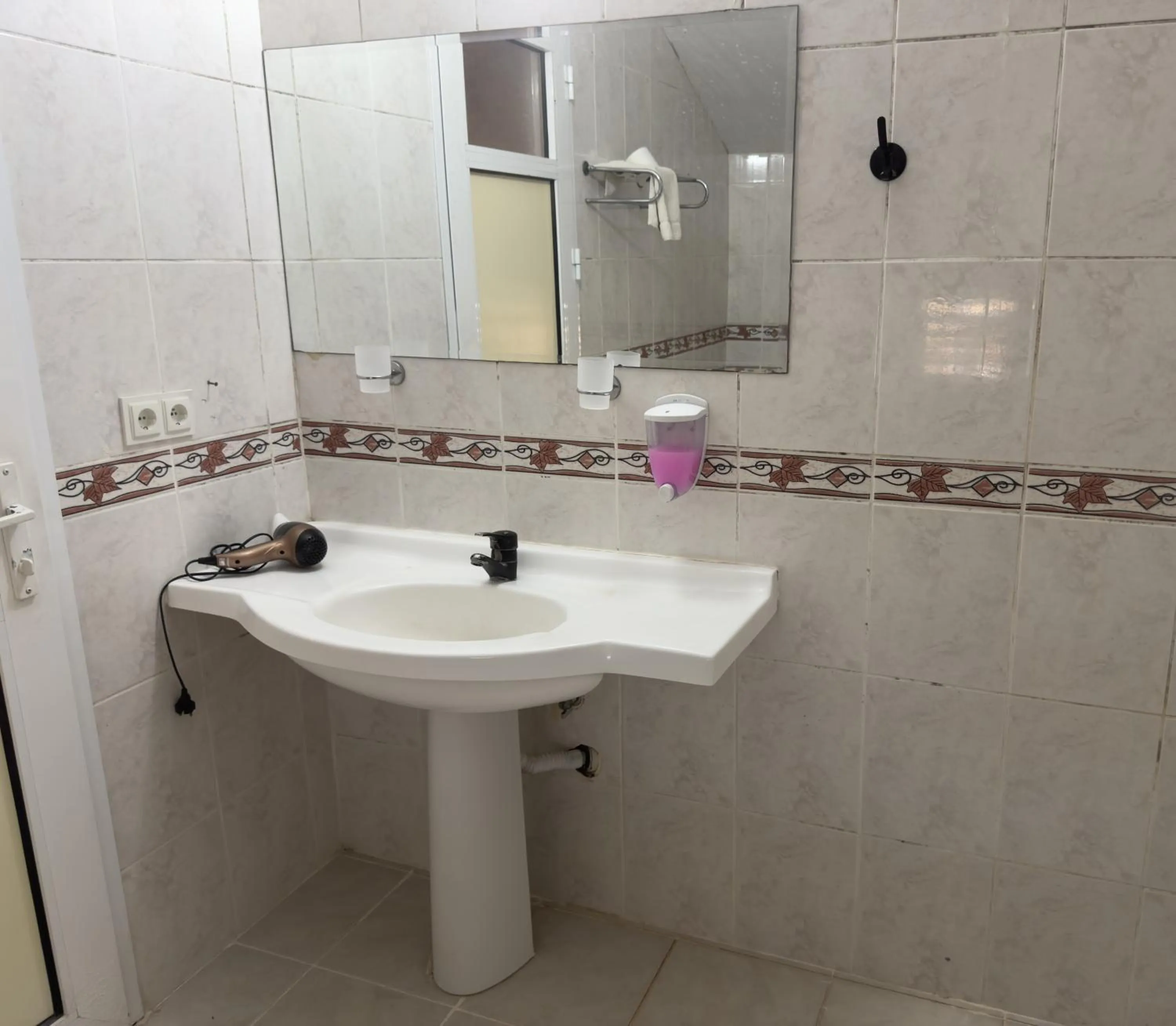 Bathroom in Reis Thermal Otel