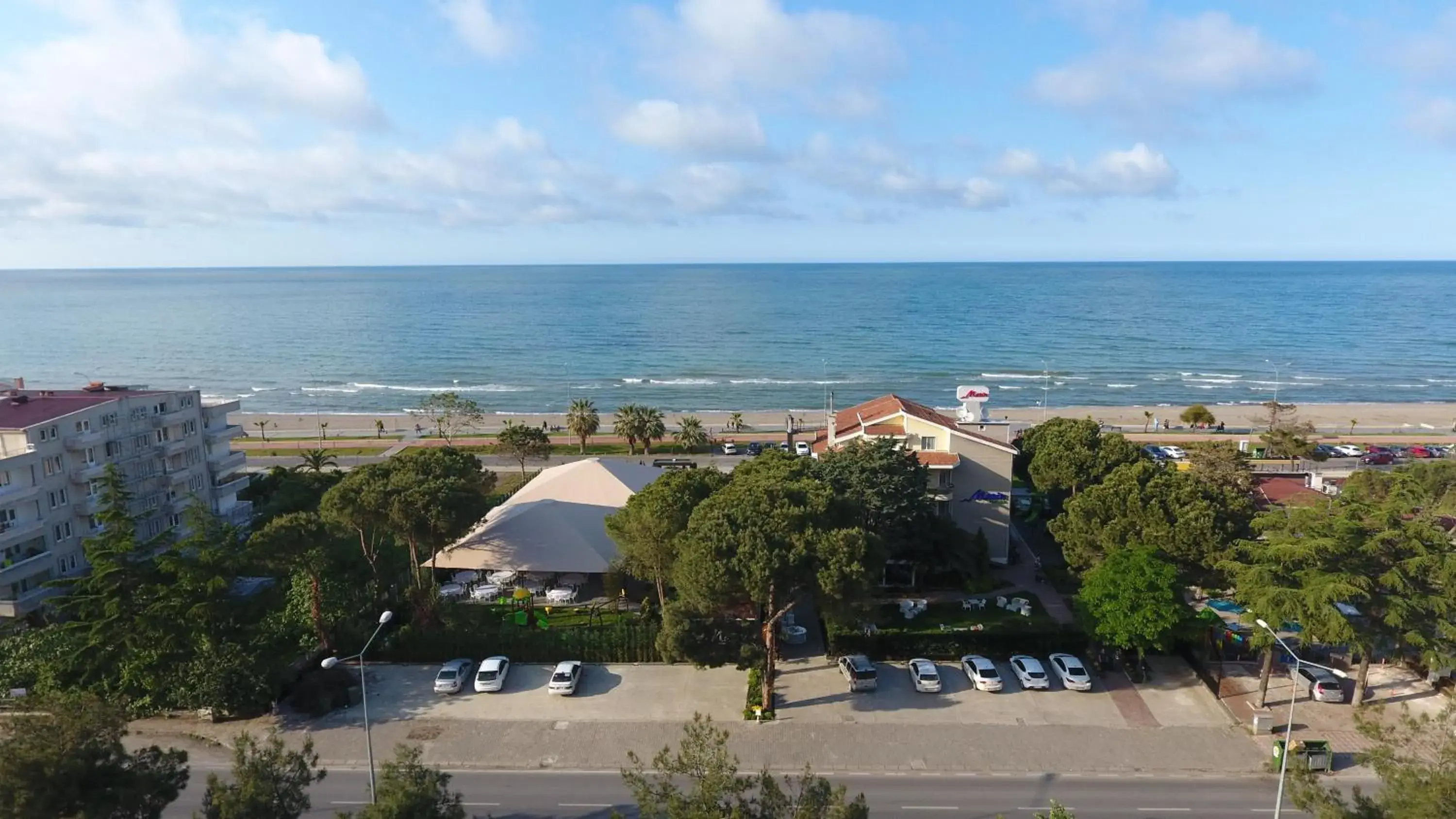 Property building in Marin Otel & Restaurant Property building in Marin Otel & Restaurant