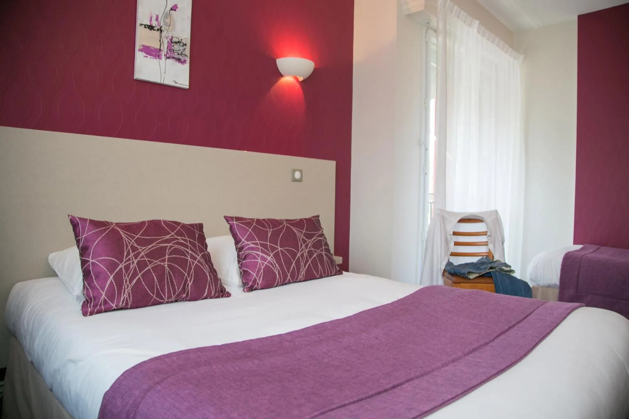 Photo of the whole room, Bed in Logis Hôtel Auberge de la Rose