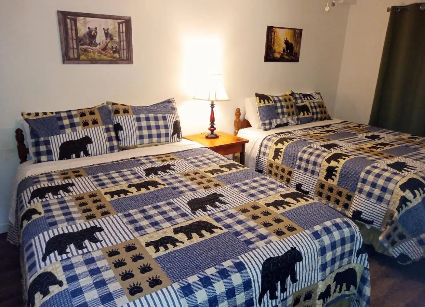 Double Room with Mountain View in The Evening Shade River Lodge and Cabins Double Room with Mountain View in The Evening Shade River Lodge and Cabins