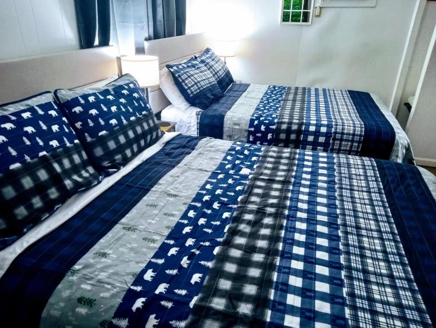 Bed in The Evening Shade River Lodge and Cabins