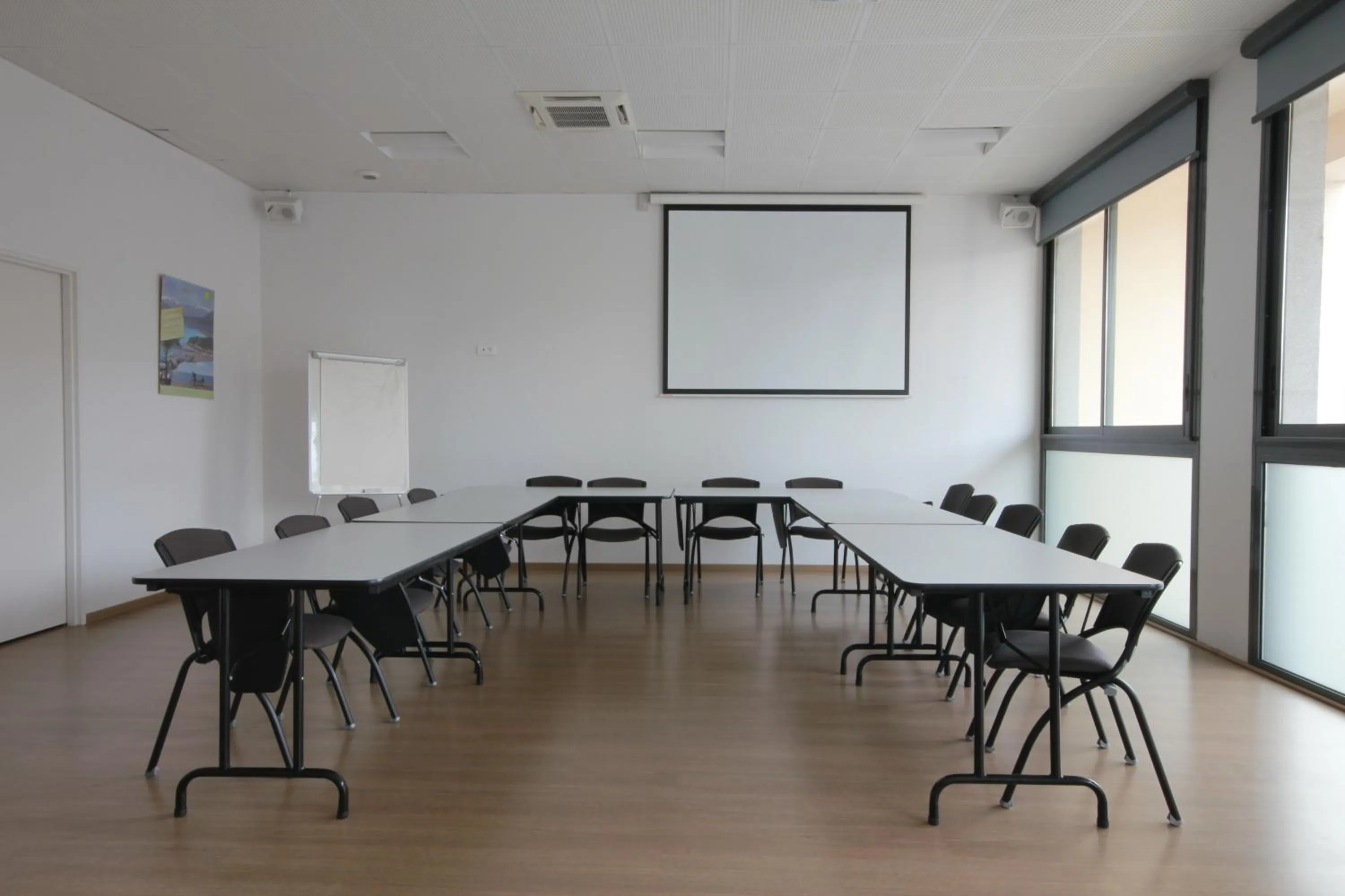 Business facilities in Esatitude Hotel