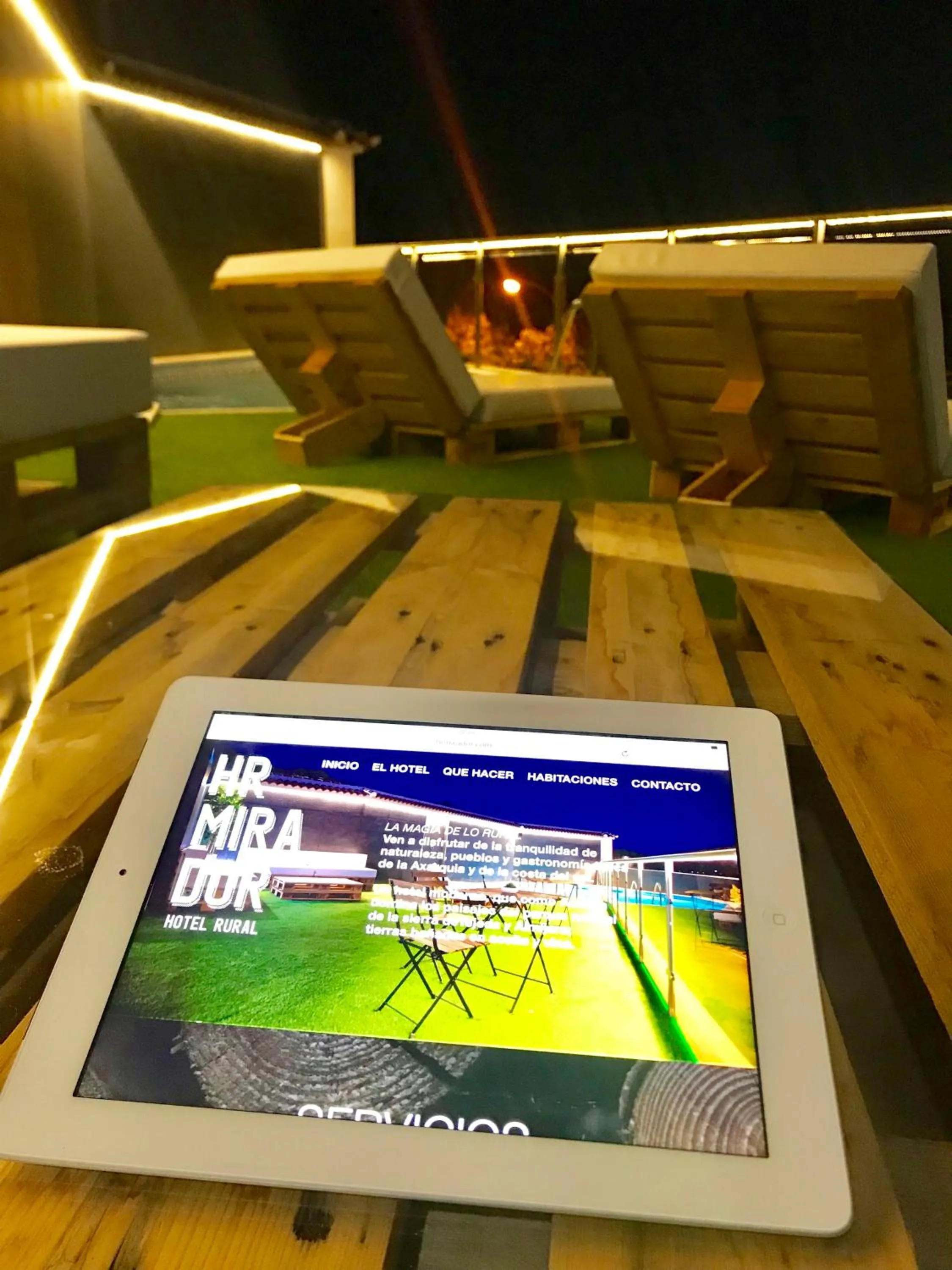 Entertainment in Hr Mirador