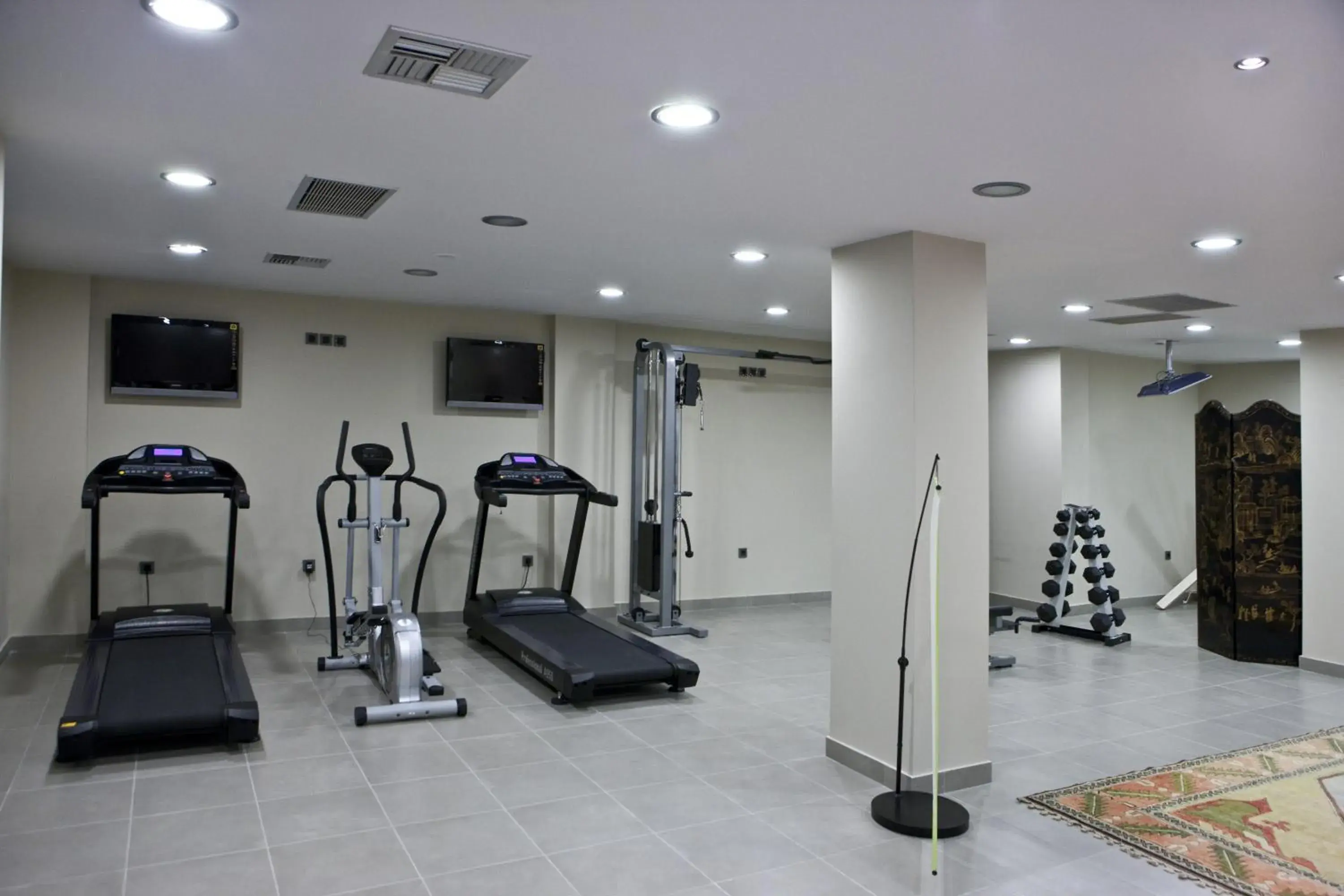 Fitness centre/facilities in Miramonte Chalet Hotel Spa Fitness centre/facilities in Miramonte Chalet Hotel Spa