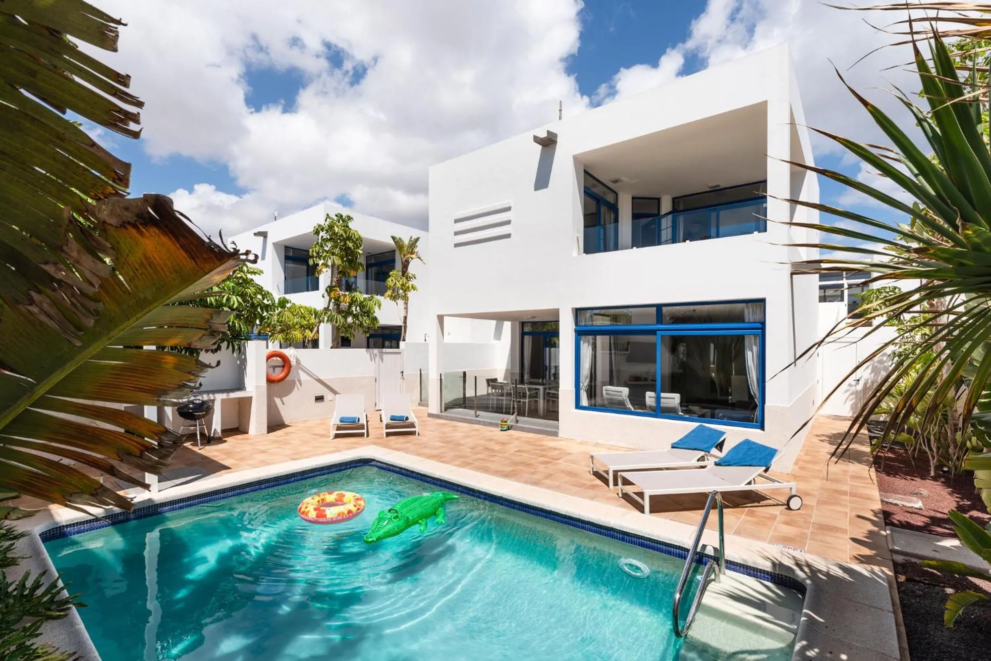 Property building in Villas de la Marina