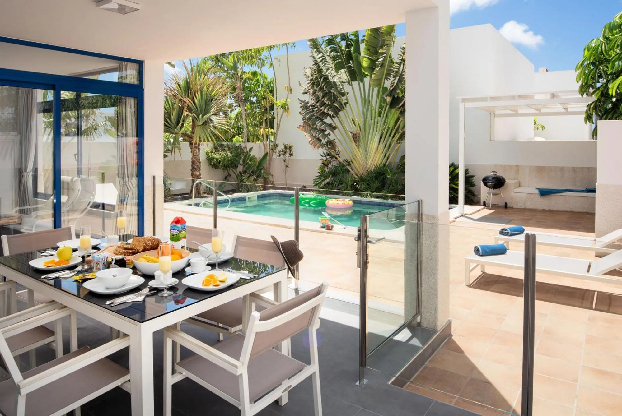 Pool view in Villas de la Marina