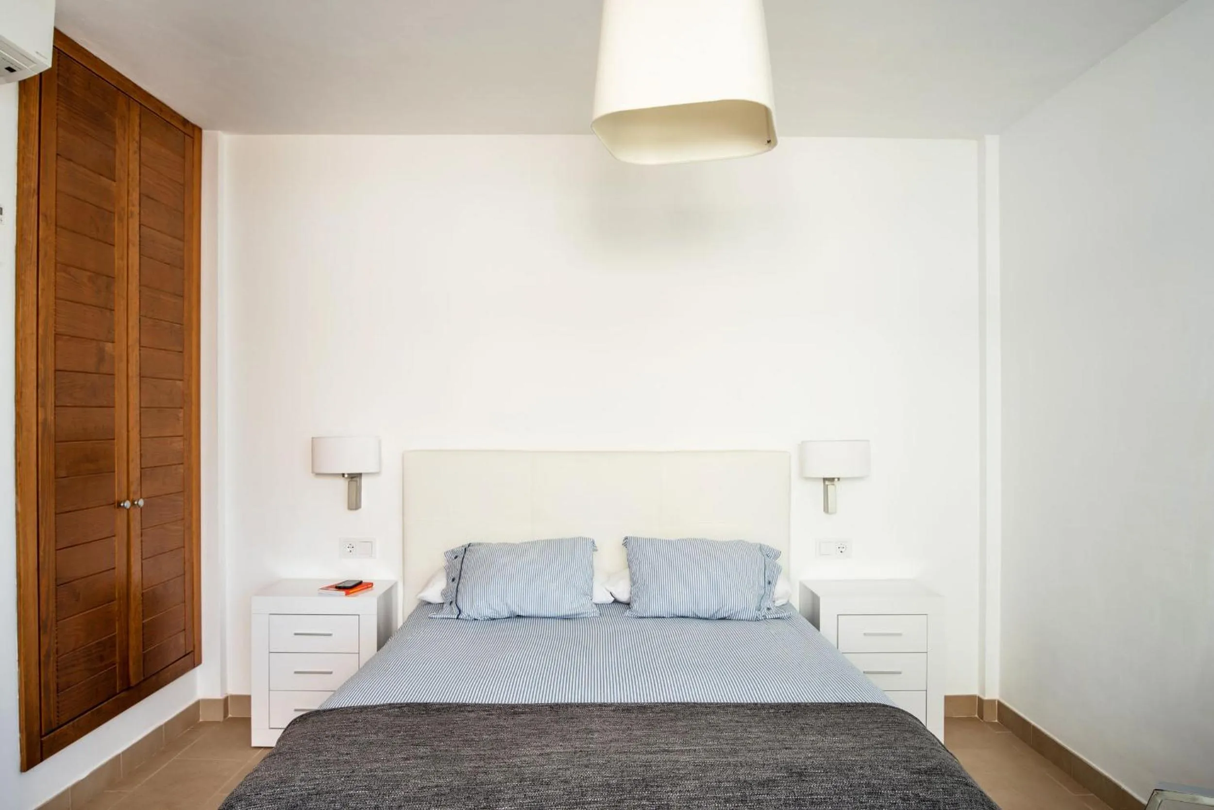 Bed in Villas de la Marina