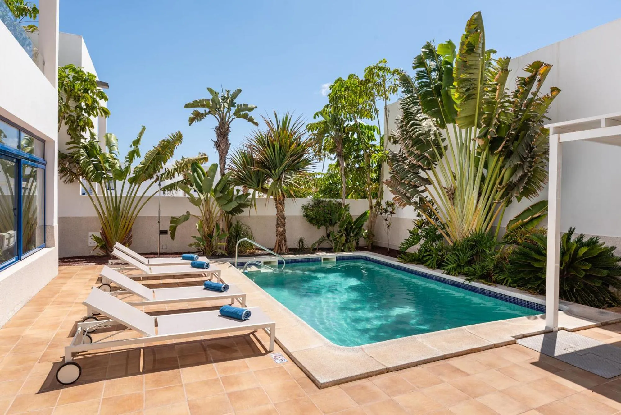 Pool view in Villas de la Marina