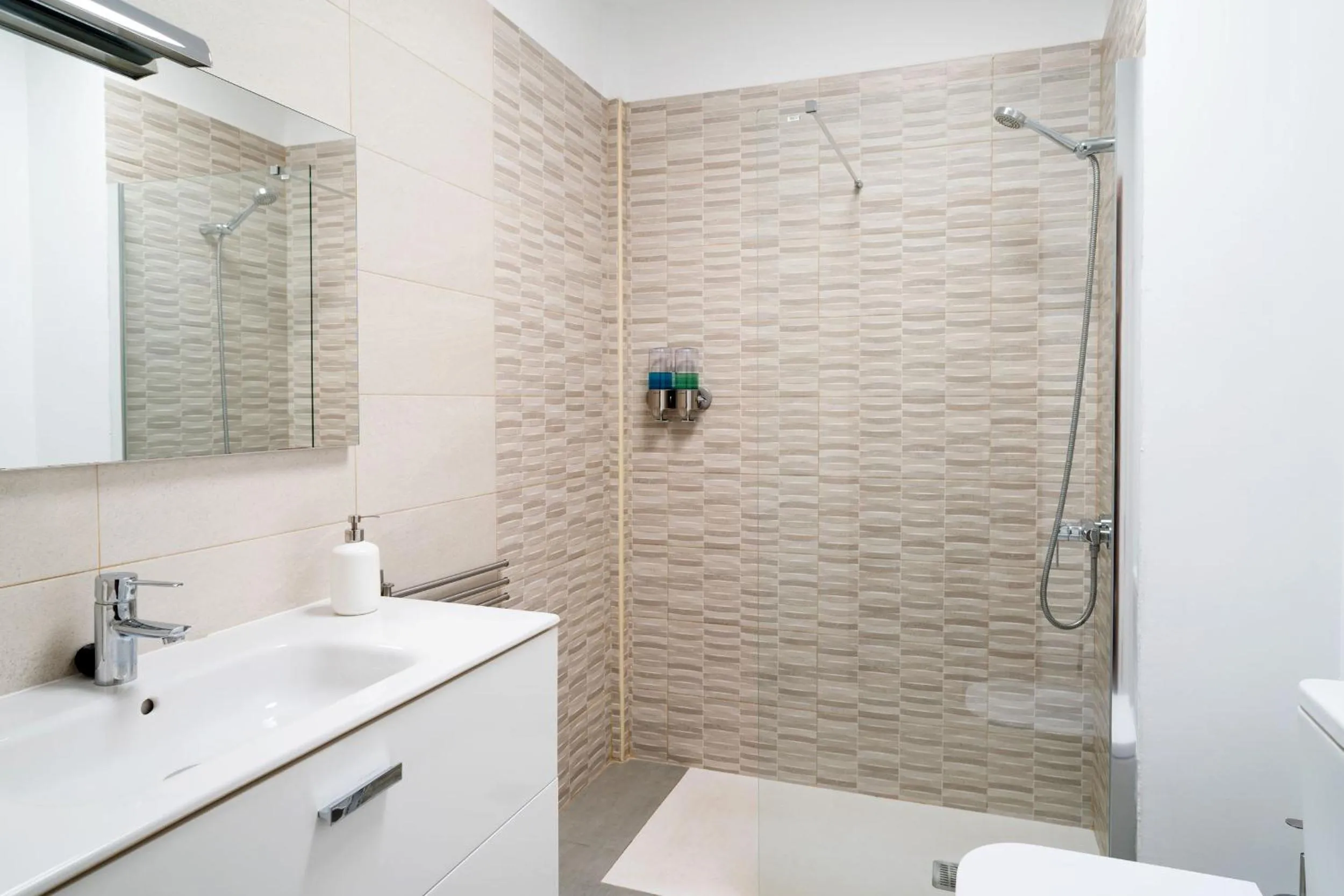 Shower in Villas de la Marina
