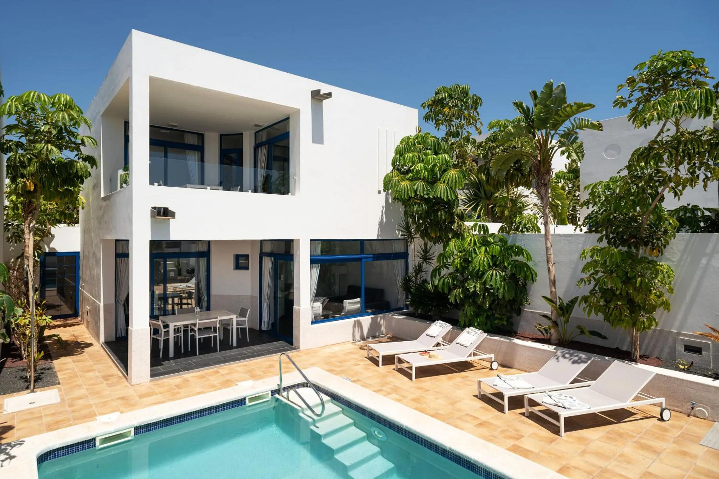 Property building in Villas de la Marina