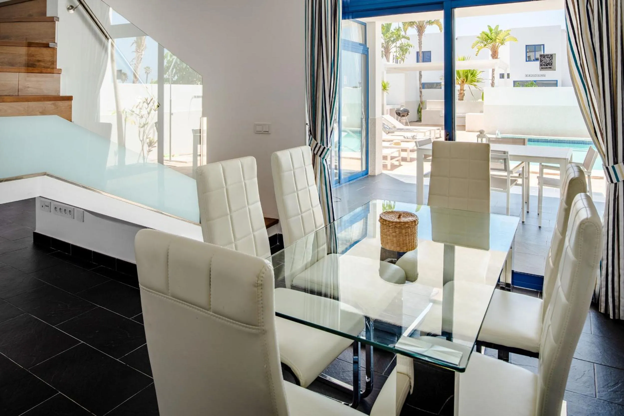 Dining area in Villas de la Marina