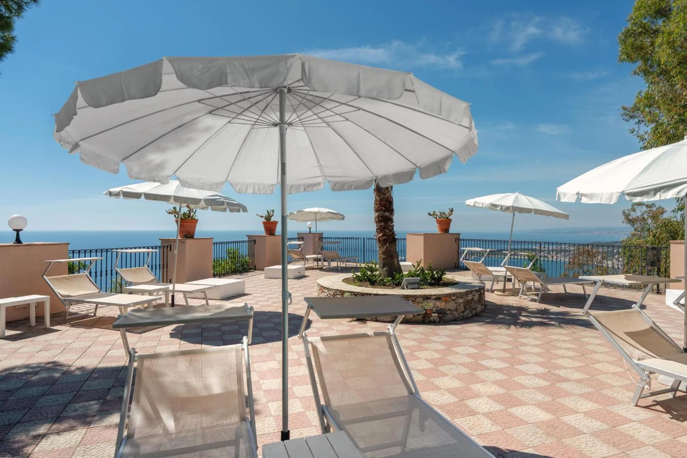 Balcony/Terrace in Excelsior Palace Hotel