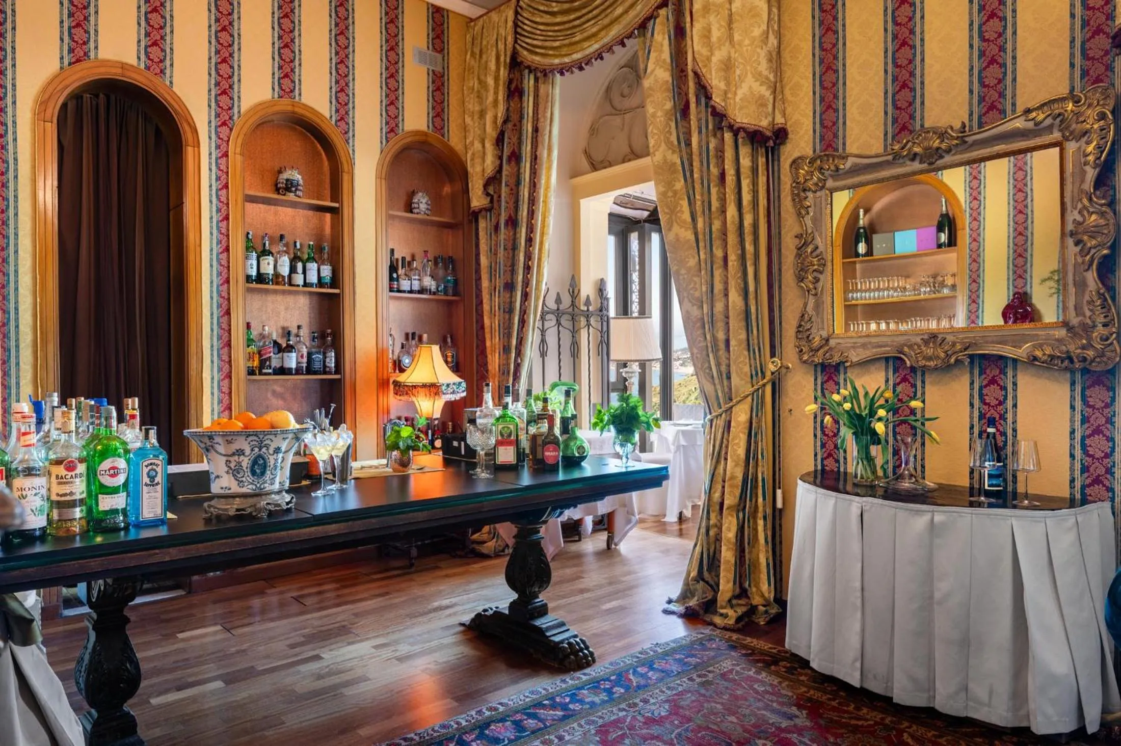 Lounge or bar in Excelsior Palace Hotel