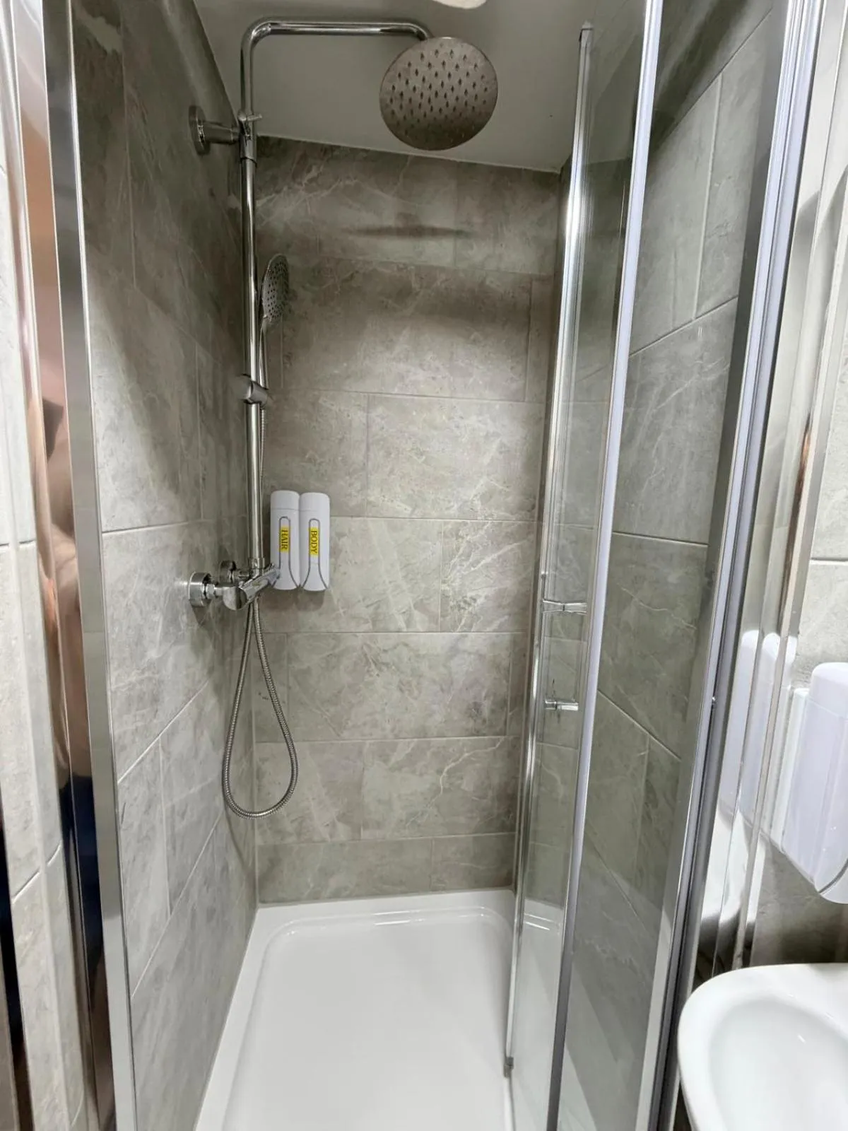 Shower in Kings Cross Hotel London