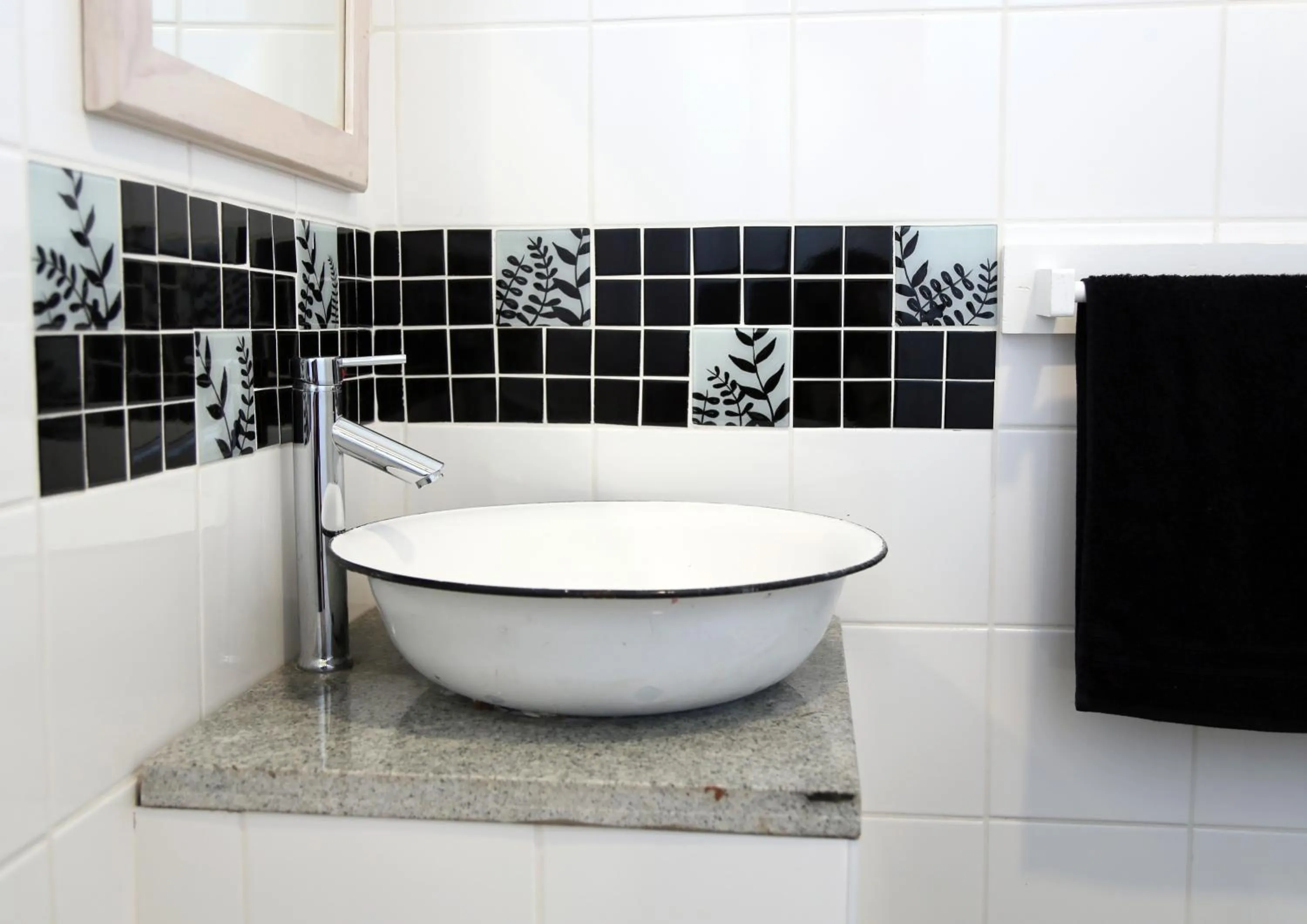 Shower in Mr Pell's House Self-Catering Accommodation