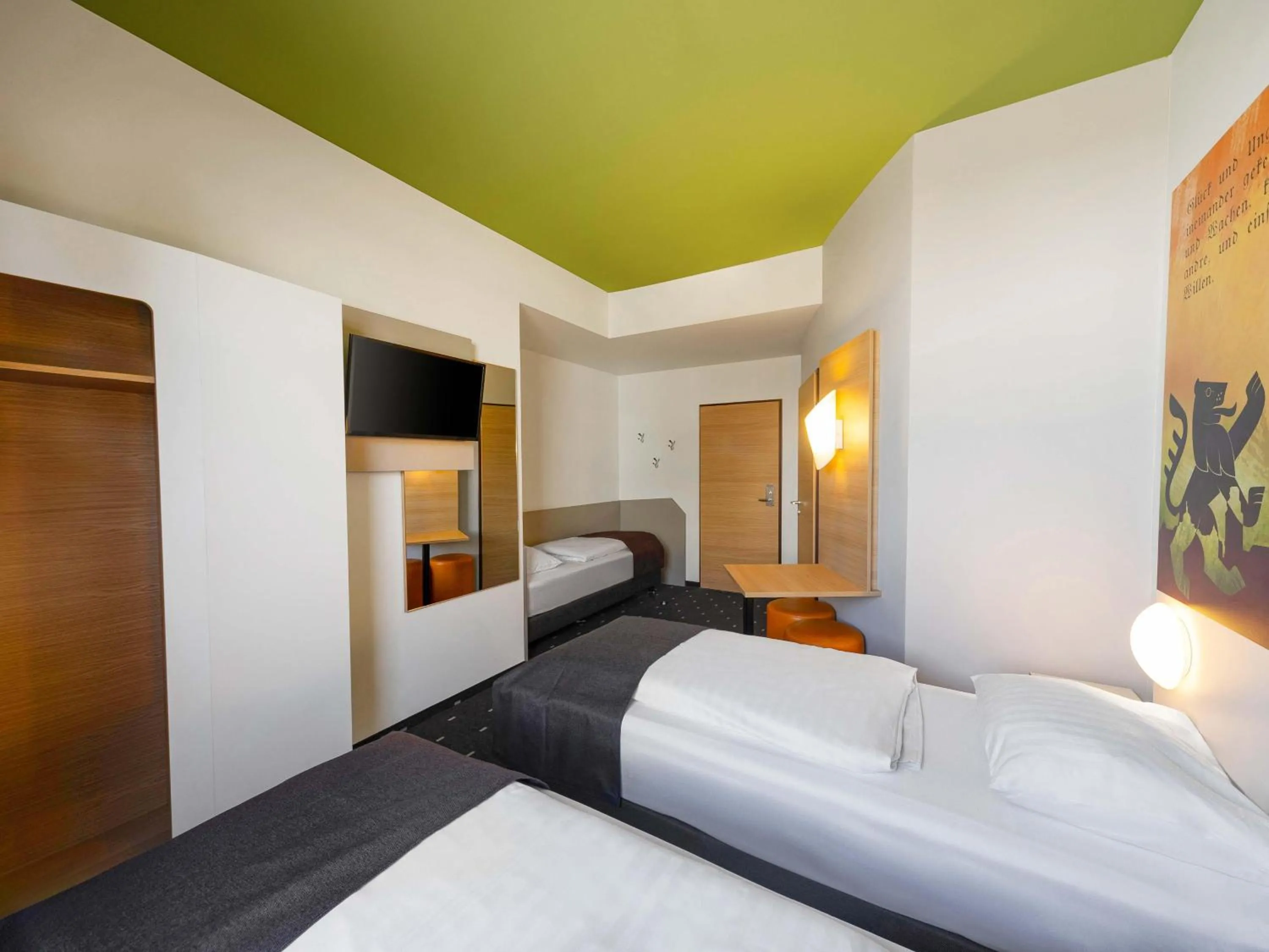 Photo of the whole room, Bed in B&B Hotel Weimar