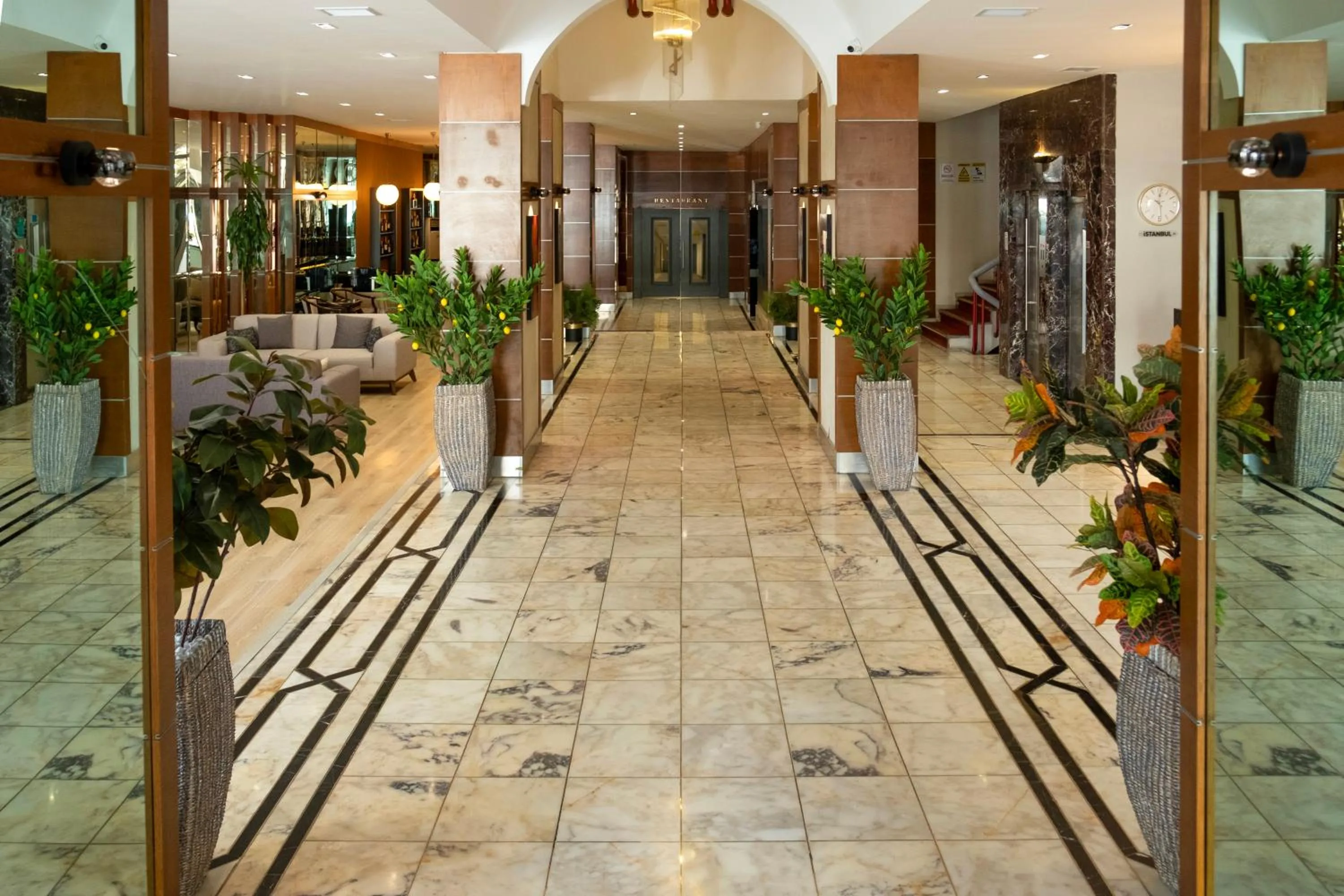 Lobby or reception in Grand Keskin Otel
