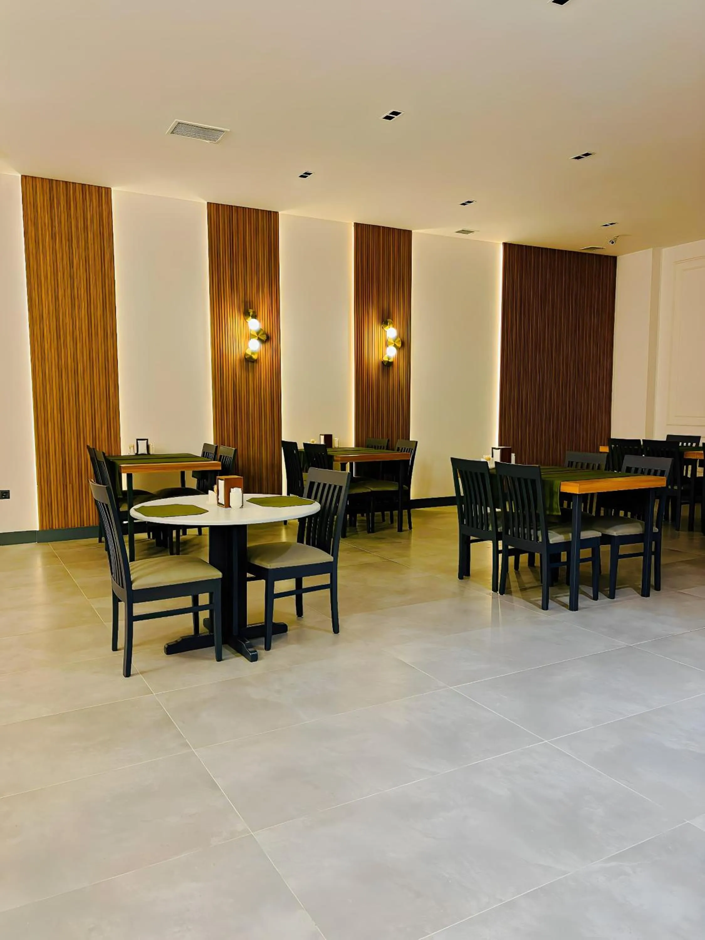 Restaurant/places to eat in Grand Keskin Otel