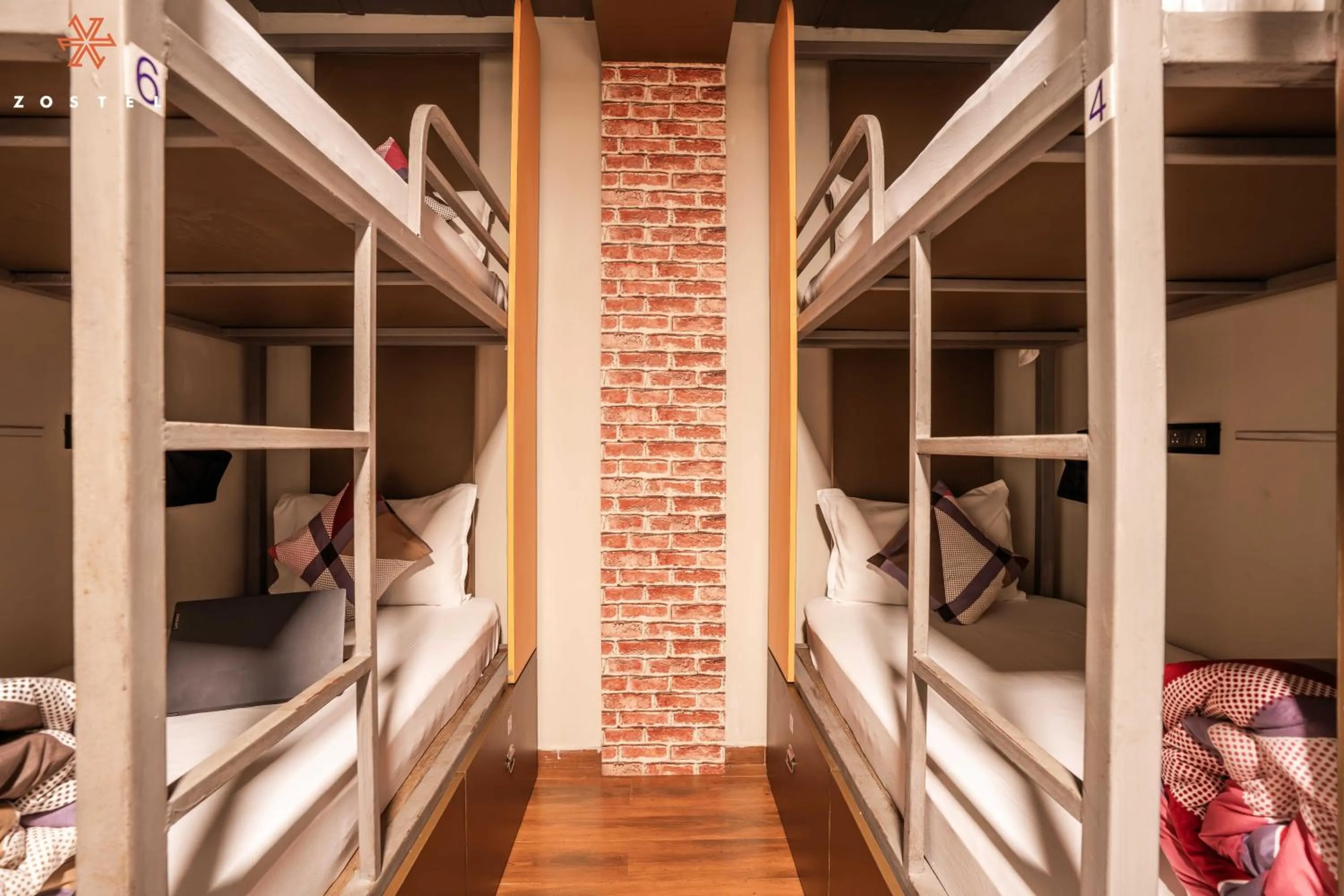 Bed in Zostel Mumbai