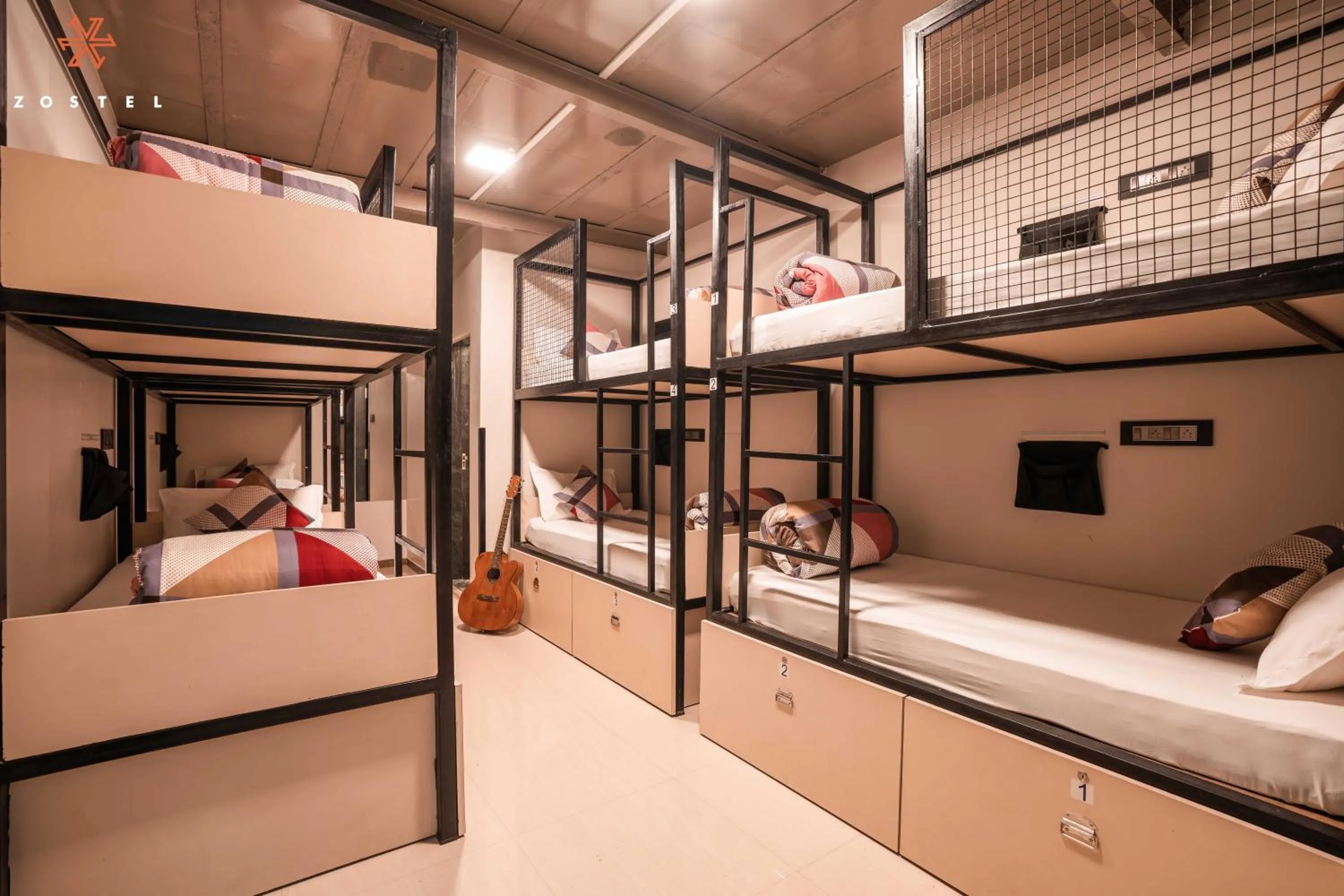 Bed in Zostel Mumbai