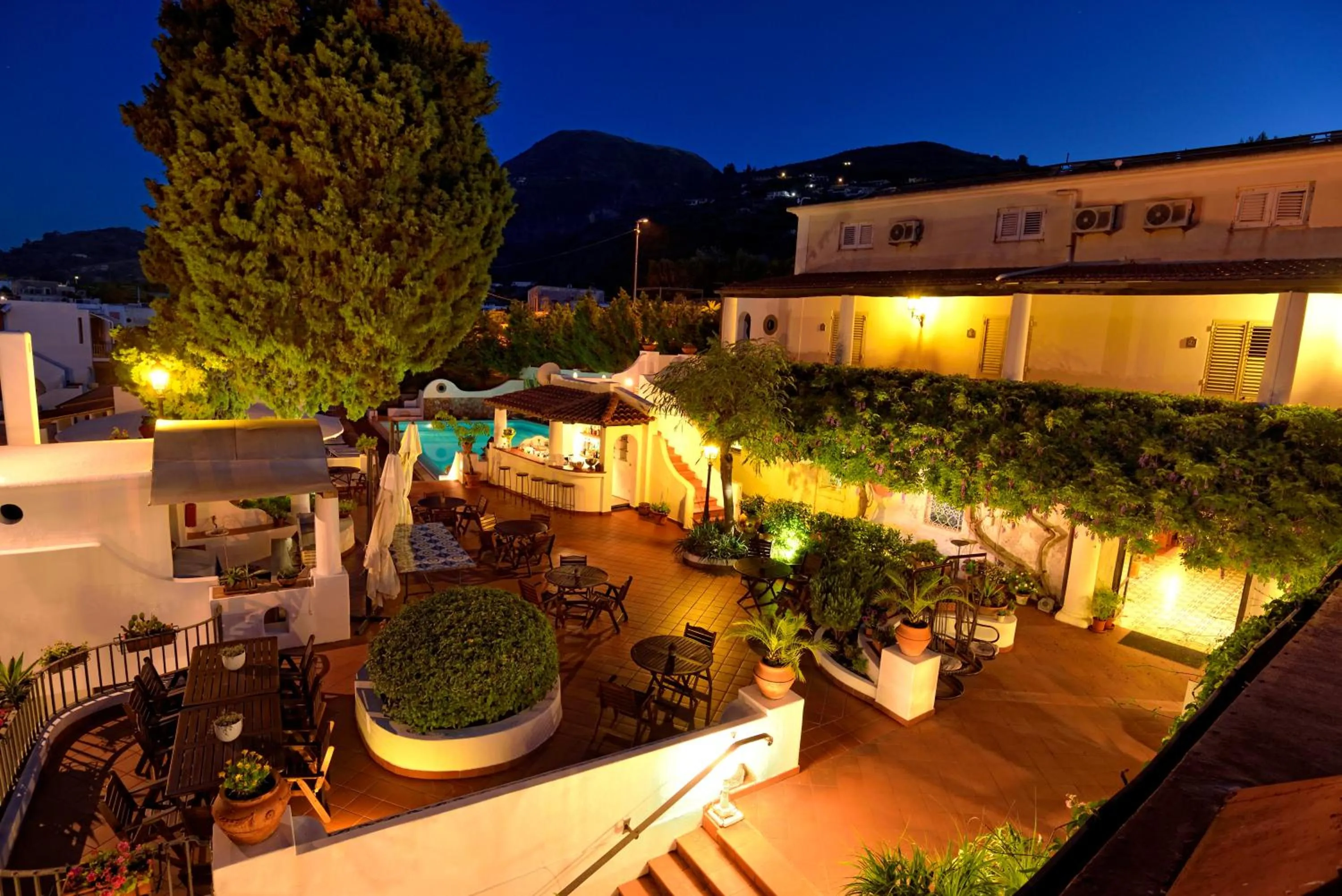 Restaurant/places to eat in Gattopardo Park Hotel