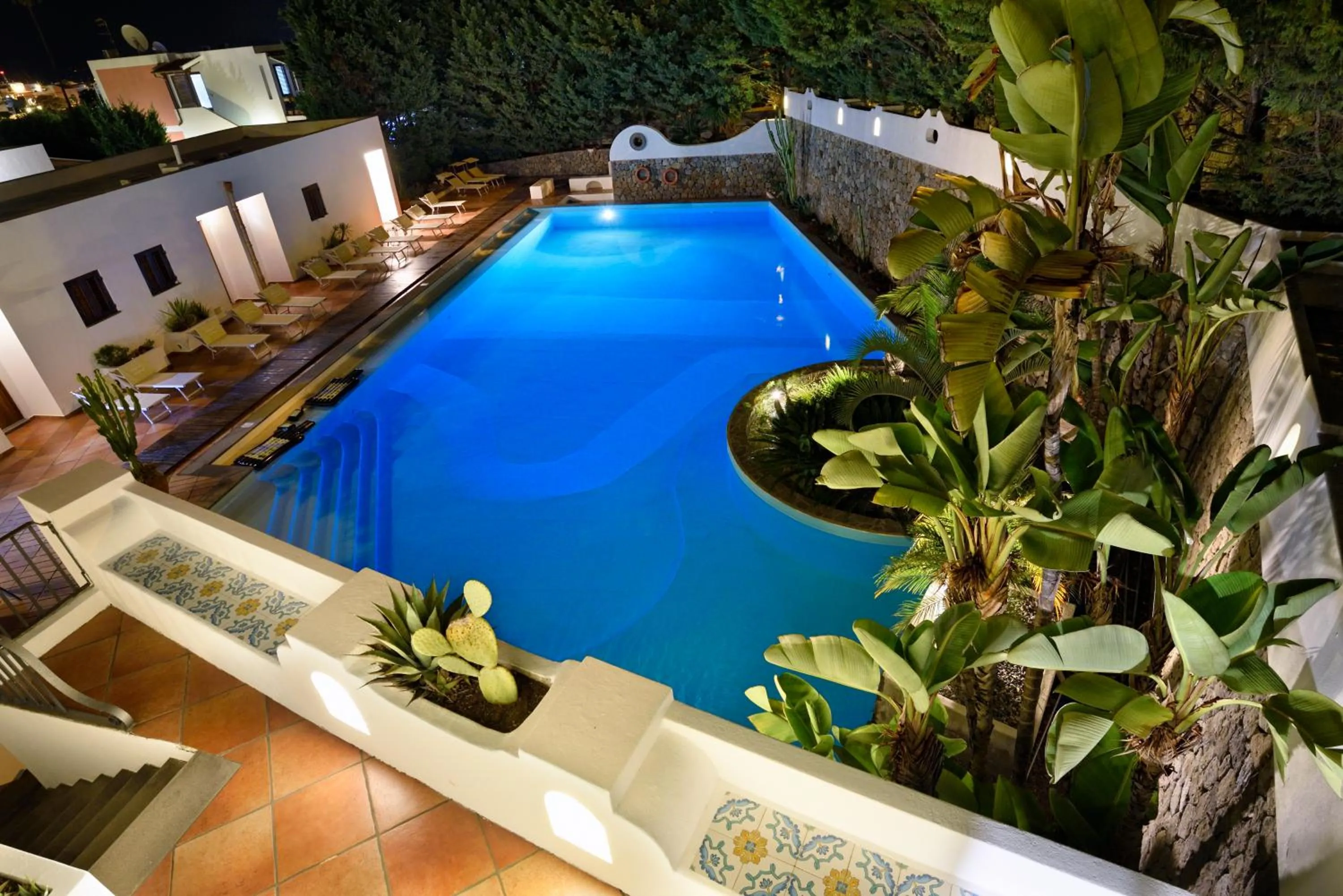 Pool view in Gattopardo Park Hotel