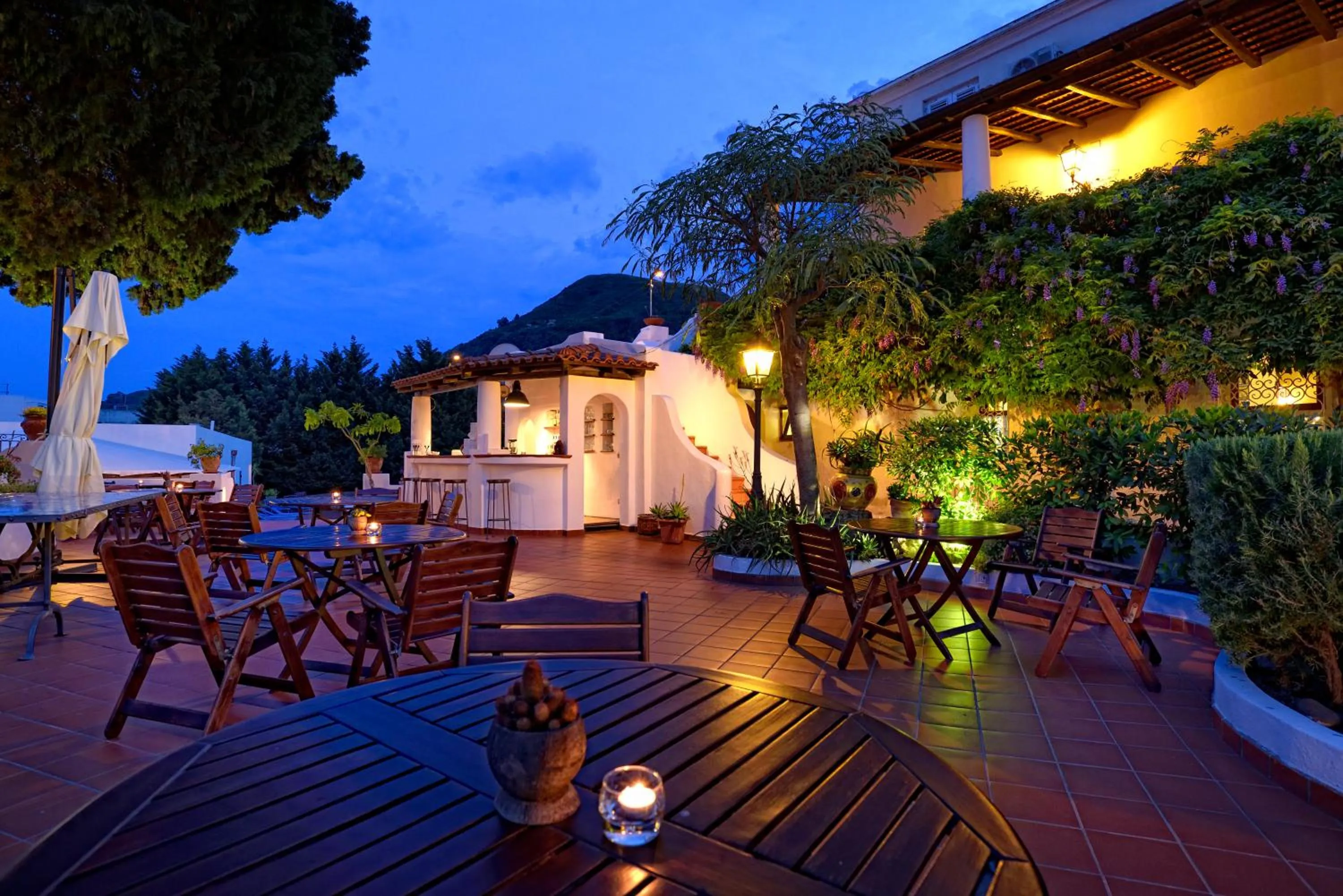 Patio in Gattopardo Park Hotel