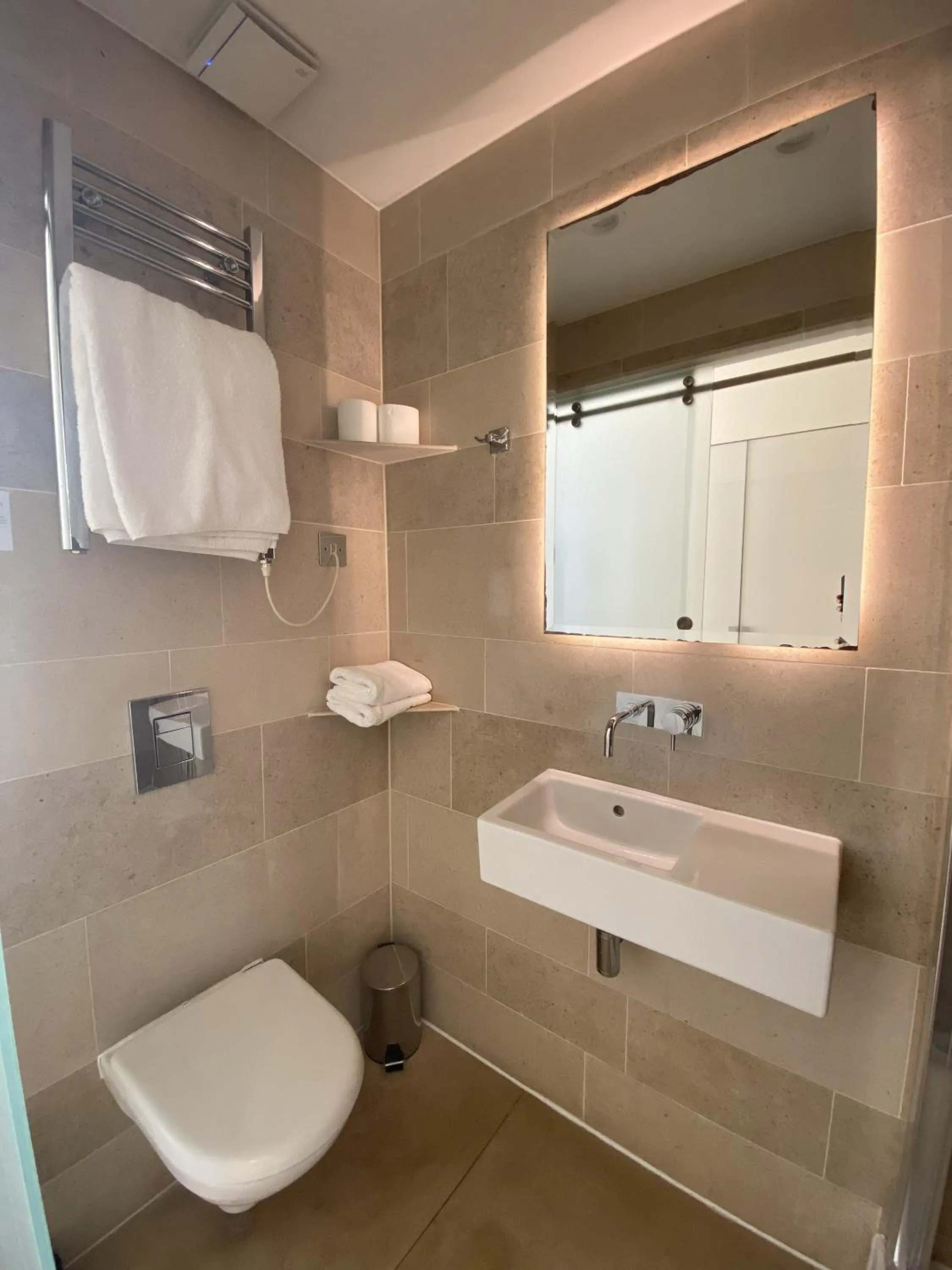 Toilet in NOX Olympia