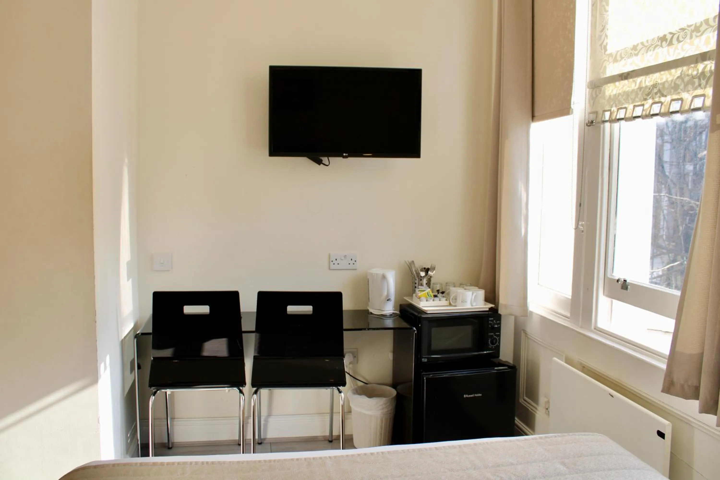 TV and multimedia, Bed in NOX Olympia