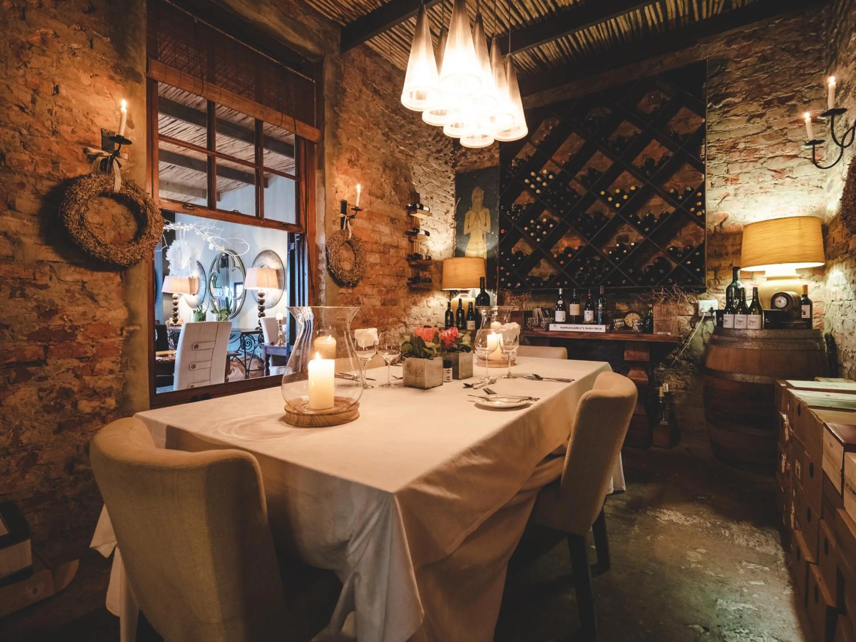 Food and drinks in Lairds Lodge Country Estate