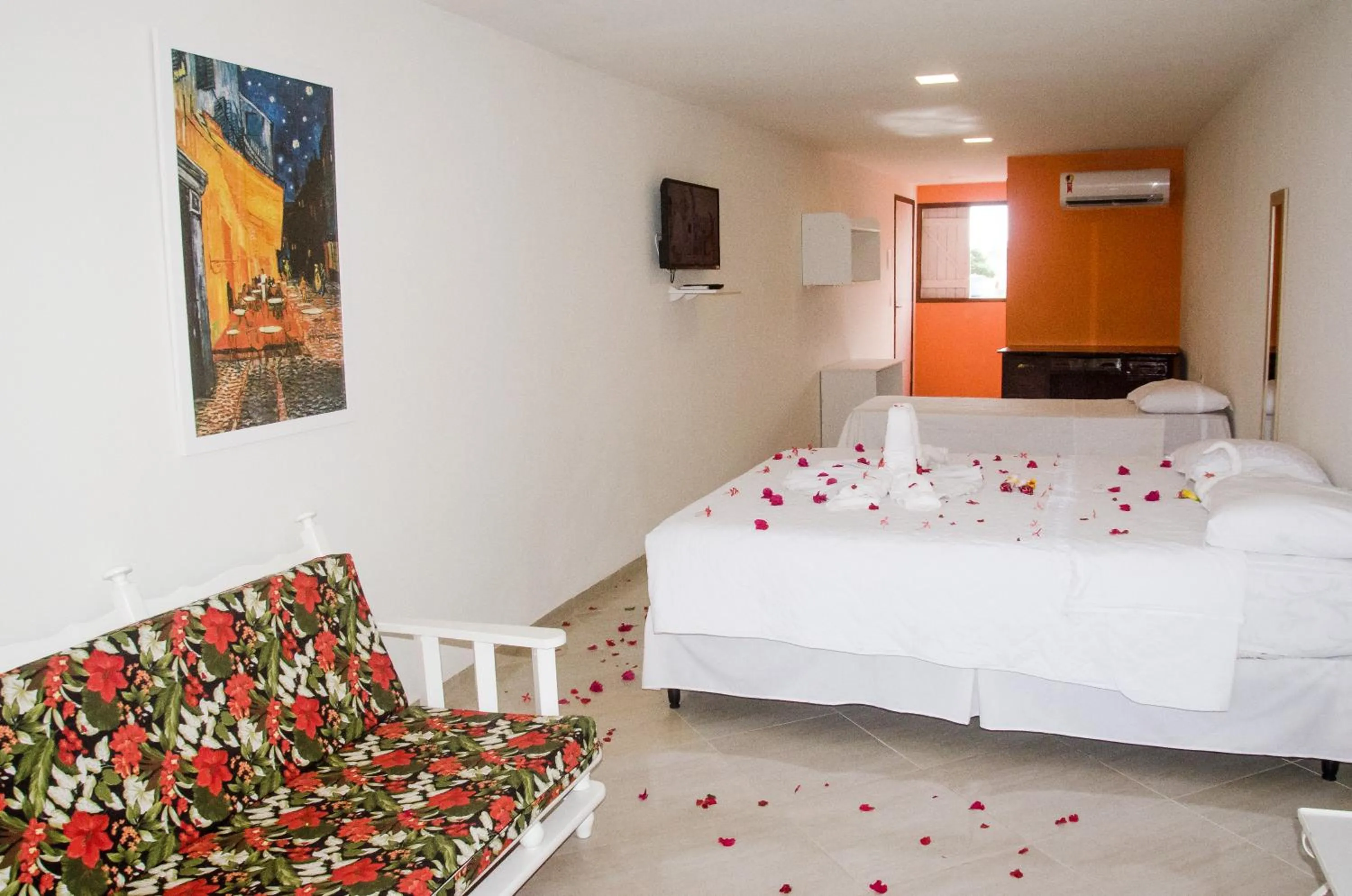 Bedroom, Bed in Pousada Maraoka