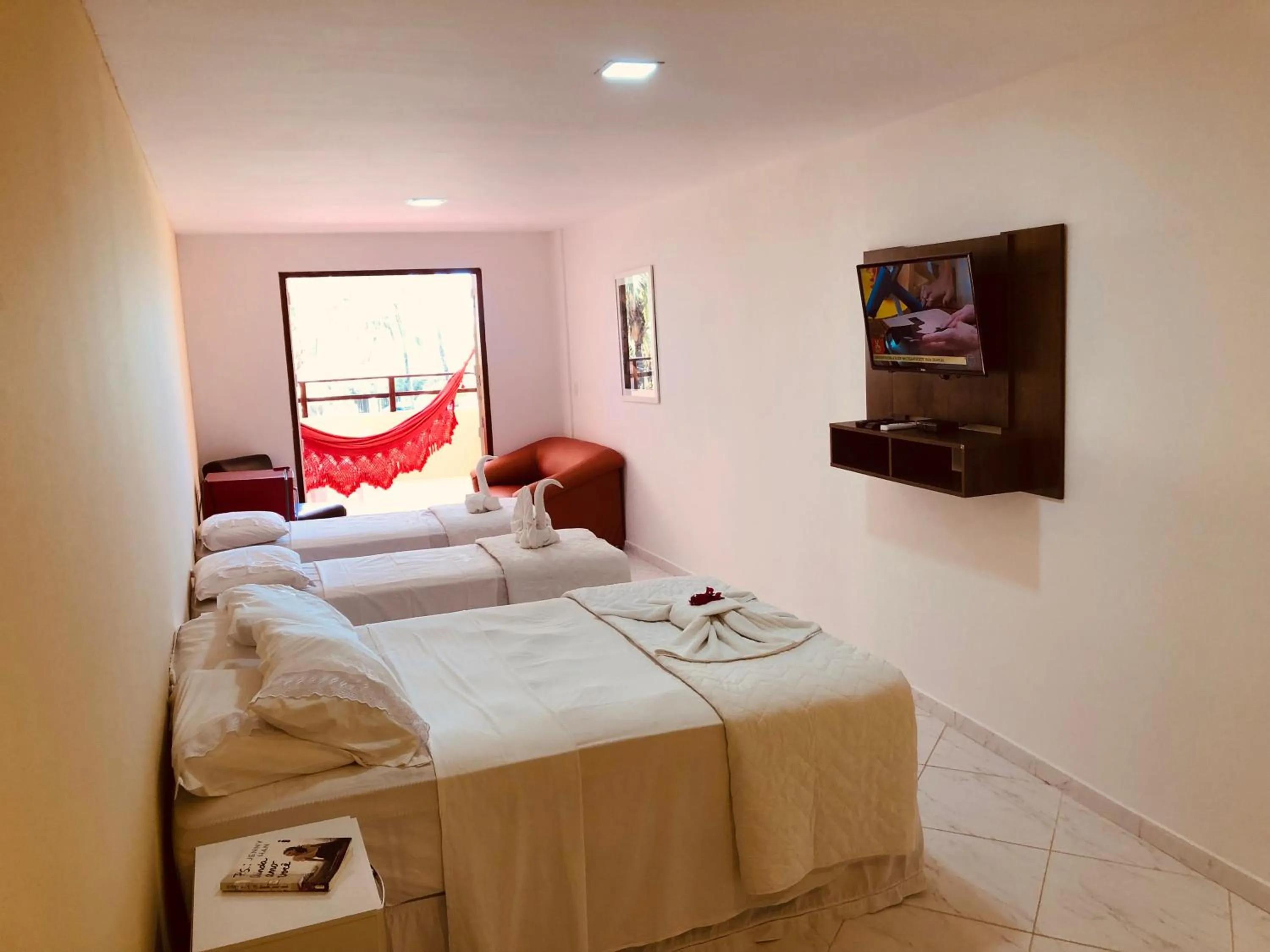 Bedroom, Bed in Pousada Maraoka