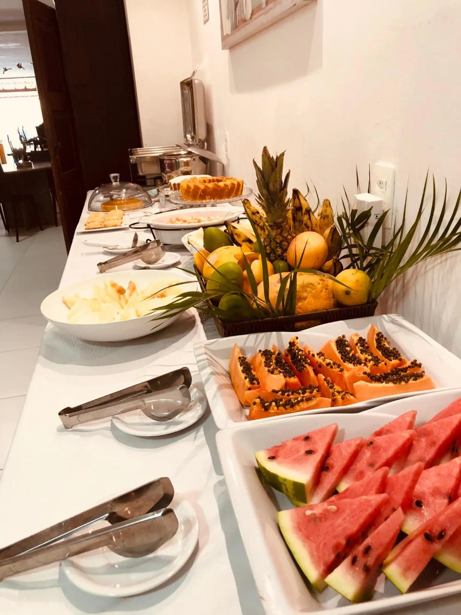 Buffet breakfast in Pousada Maraoka