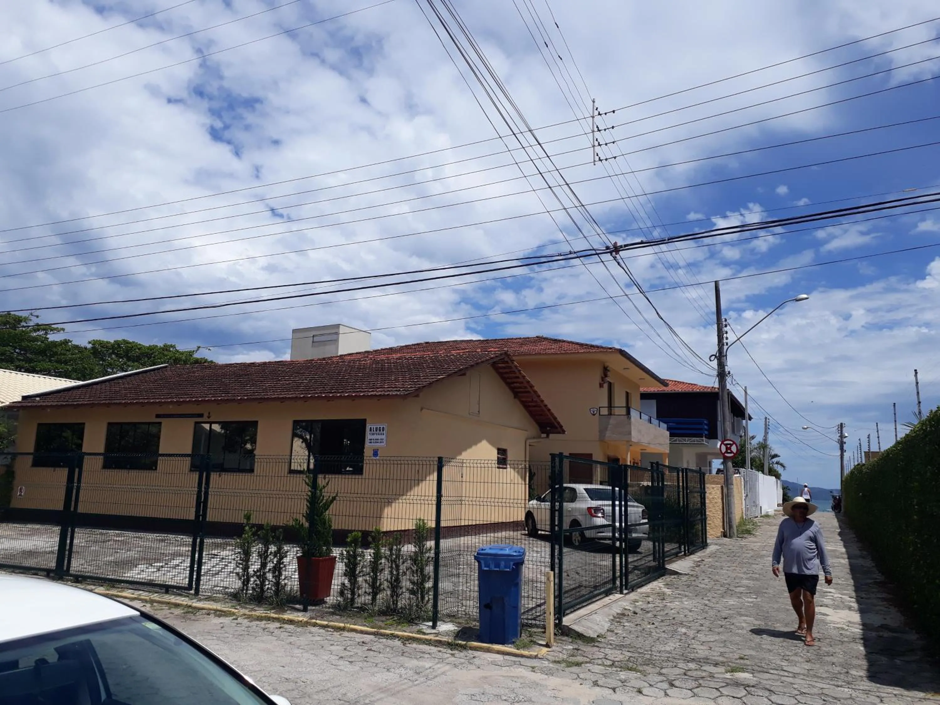 Parking in Beira Mar Jurere