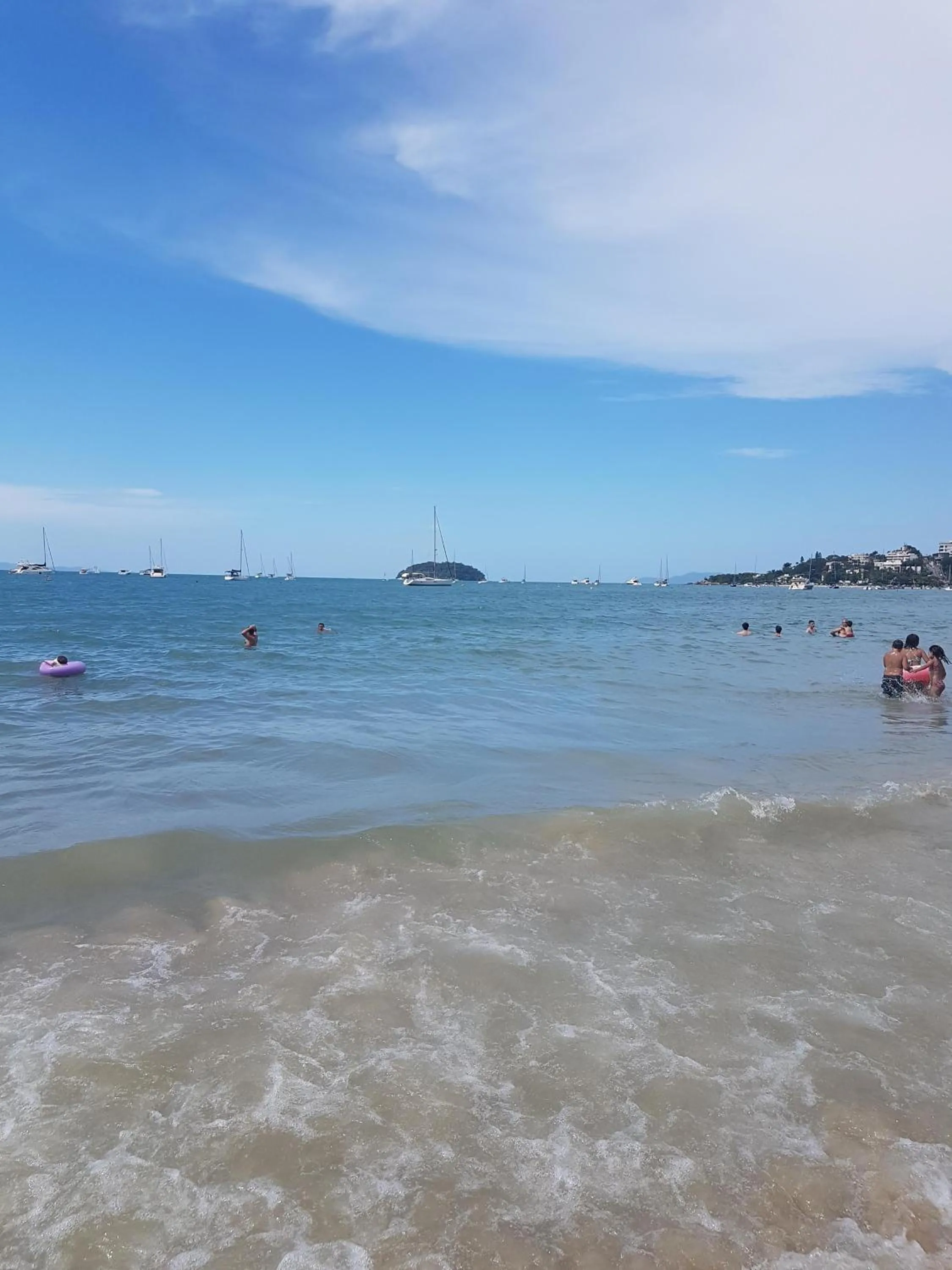Beach in Beira Mar Jurere