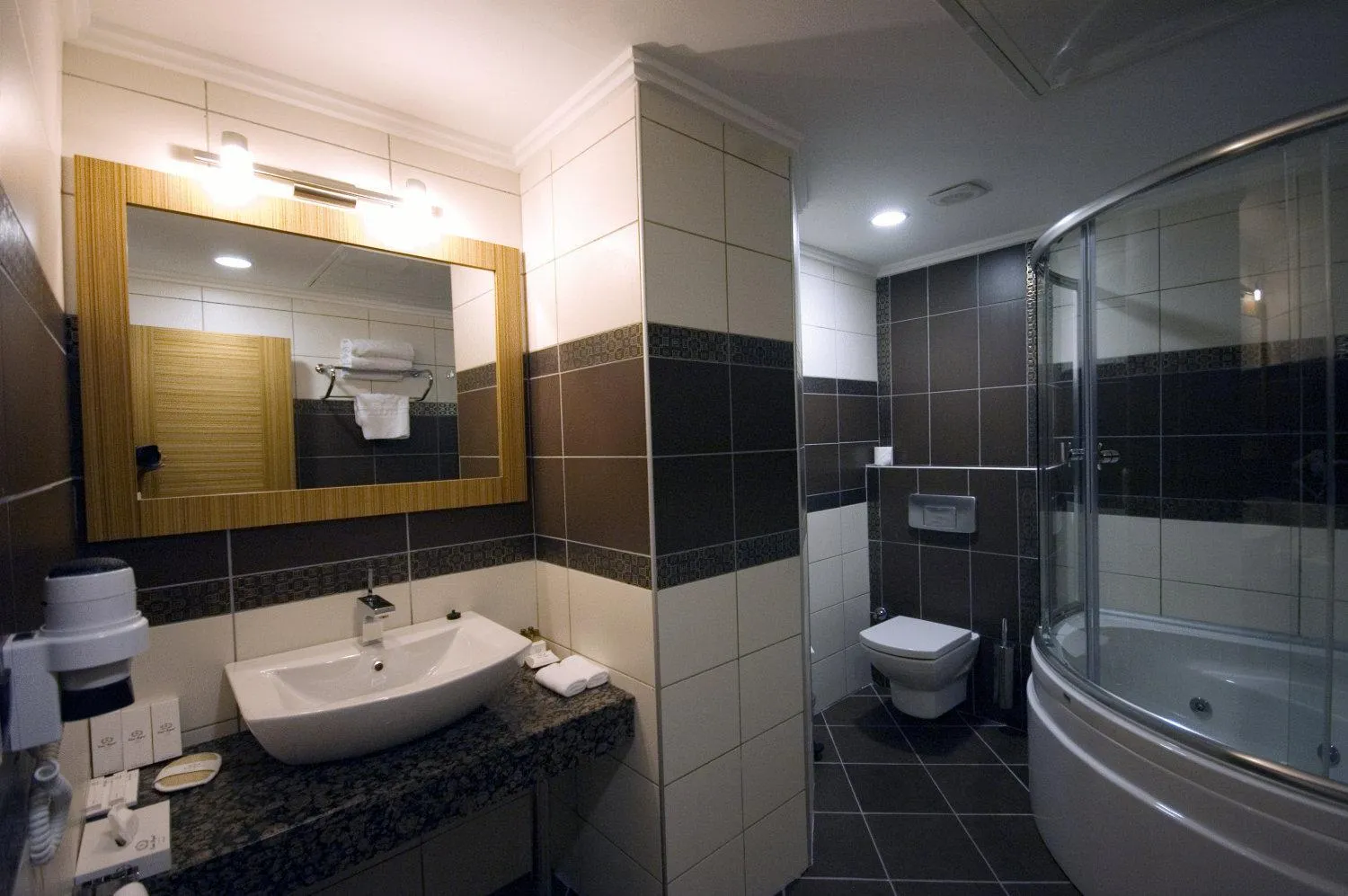 Bathroom in Emir Royal Hotel