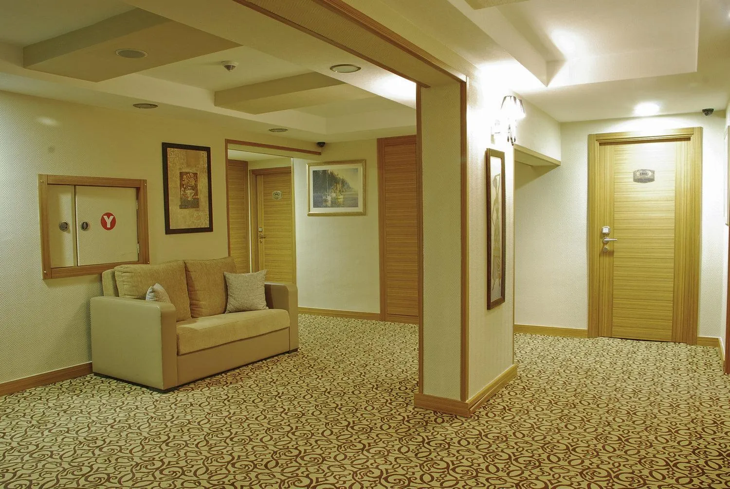 Area and facilities in Emir Royal Hotel