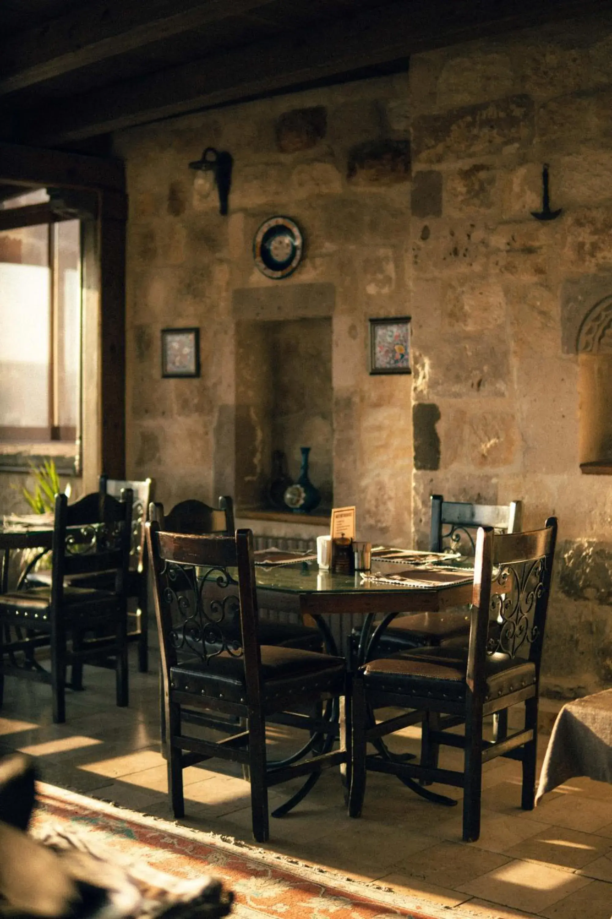 Restaurant/places to eat in Sultan Cave Suites Restaurant/places to eat in Sultan Cave Suites