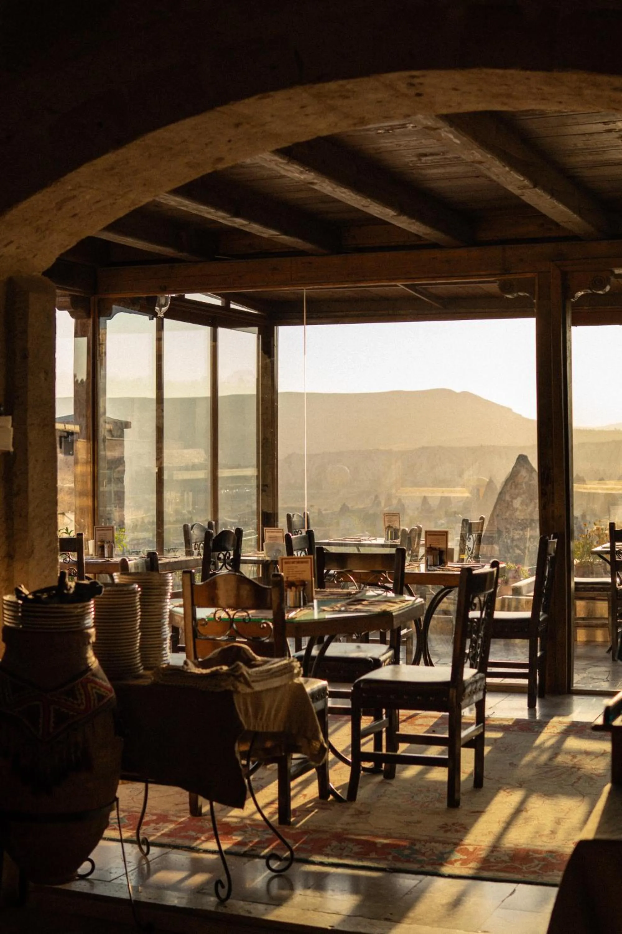 Restaurant/places to eat in Sultan Cave Suites