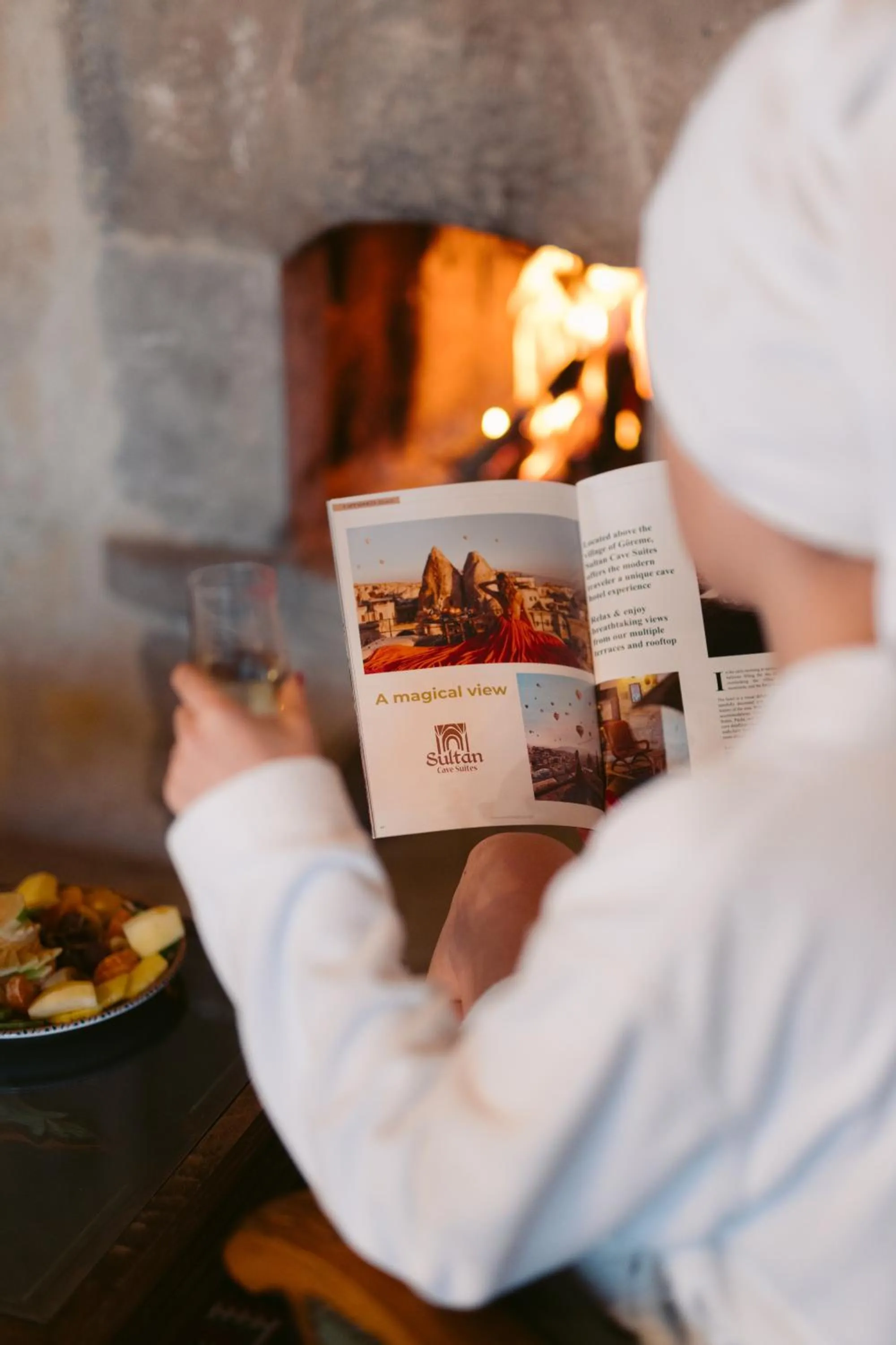 Seating area in Sultan Cave Suites